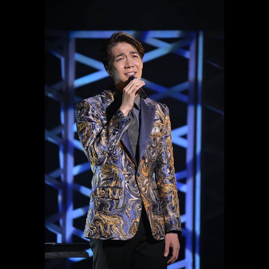 中澤卓也さんのインスタグラム写真 - (中澤卓也Instagram)「中澤卓也 演歌・歌謡曲ツアー2023 島根県芸術文化センター グラントワ🎤✨  Date 2023/09/24. Photo by @shirahara   2年ぶりにお邪魔した島根のグラントワ、今回も楽しかったです😎 演歌・歌謡曲ツアーも、いよいよ明日の熊本でツアーファイナル😭 最後のステージも、皆さん宜しくお願いします🙇‍♂️  #演歌歌謡曲ツアー #全国ツアー #島根県 #島根県芸術文化センターグラントワ #おもひで #白原写真館 #ありがとうございました #handsmade #陽はまた昇る #中澤卓也」9月27日 14時07分 - takuya_nakazawa.118