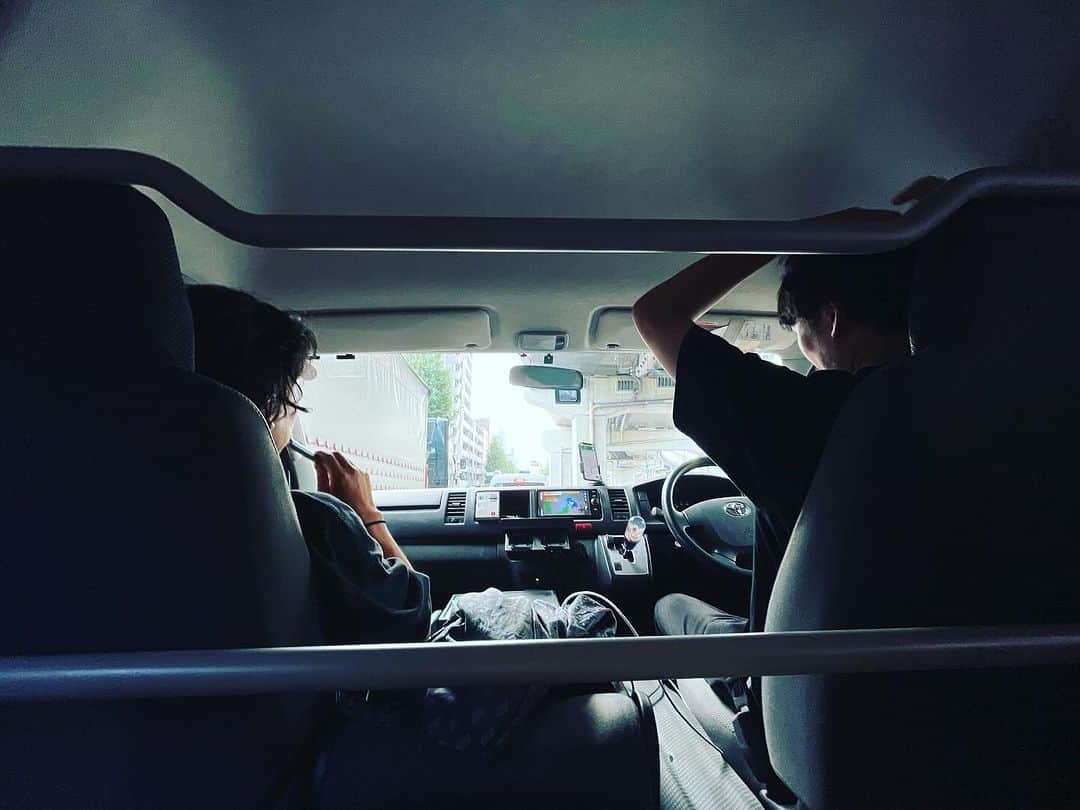 三吉ツカサのインスタグラム：「今日は大阪に行くよ #ごひゃっきろ」