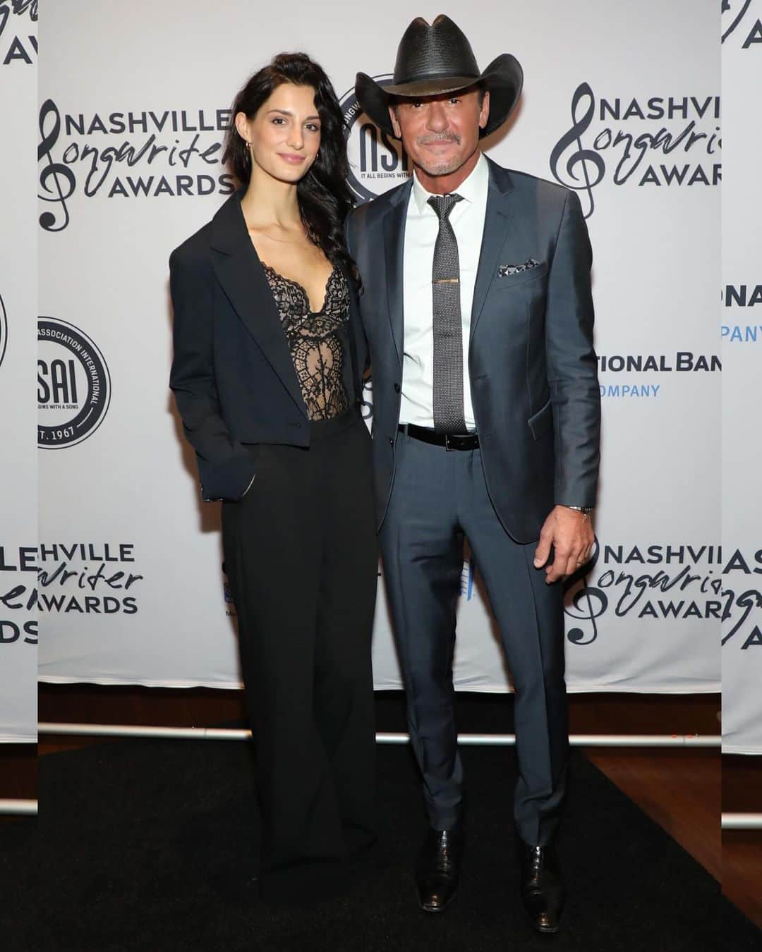 Just Jaredさんのインスタグラム写真 - (Just JaredInstagram)「Tim McGraw attended the 2023 Nashville Songwriter Awards with his daughter Audrey. During the event, Tim was honored with the NSAI President's Keystone Award. #TimMcGraw #AudreyMcGraw Photos: Getty」9月27日 14時27分 - justjared