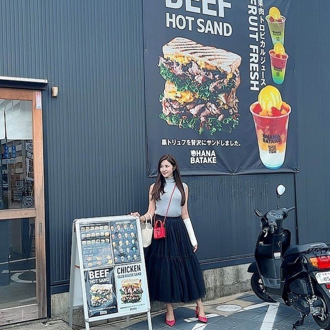 のインスタグラム：「恵子さんが気晴らしに良いお店あるからと連れて行って下さいました💓 @hairmakelan5921   アメリカンな感じのサンドウィッチとカフェモカが美味しかったです✨ ご馳走様でした😋」