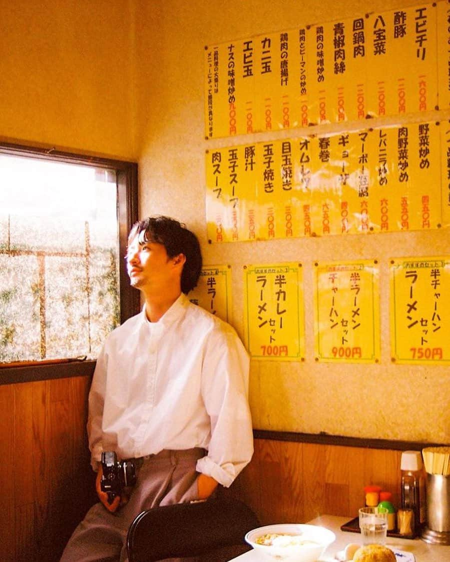 ロビンさんのインスタグラム写真 - (ロビンInstagram)「Old Japanese style ramen restaurant  With Nikon Zf  There a lot of good restaurants in Japan but u also can’t miss local restaurants   Film Photo by @edmm32   #nikon #Zf」9月27日 14時42分 - robin_officialjp