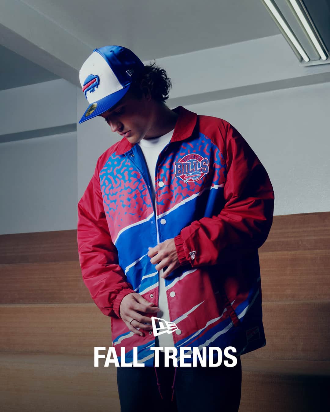 ニューエラ・キャップのインスタグラム：「Where sports and fashion collide. Elevate your game this season in trending fall fits from New Era Cap.」