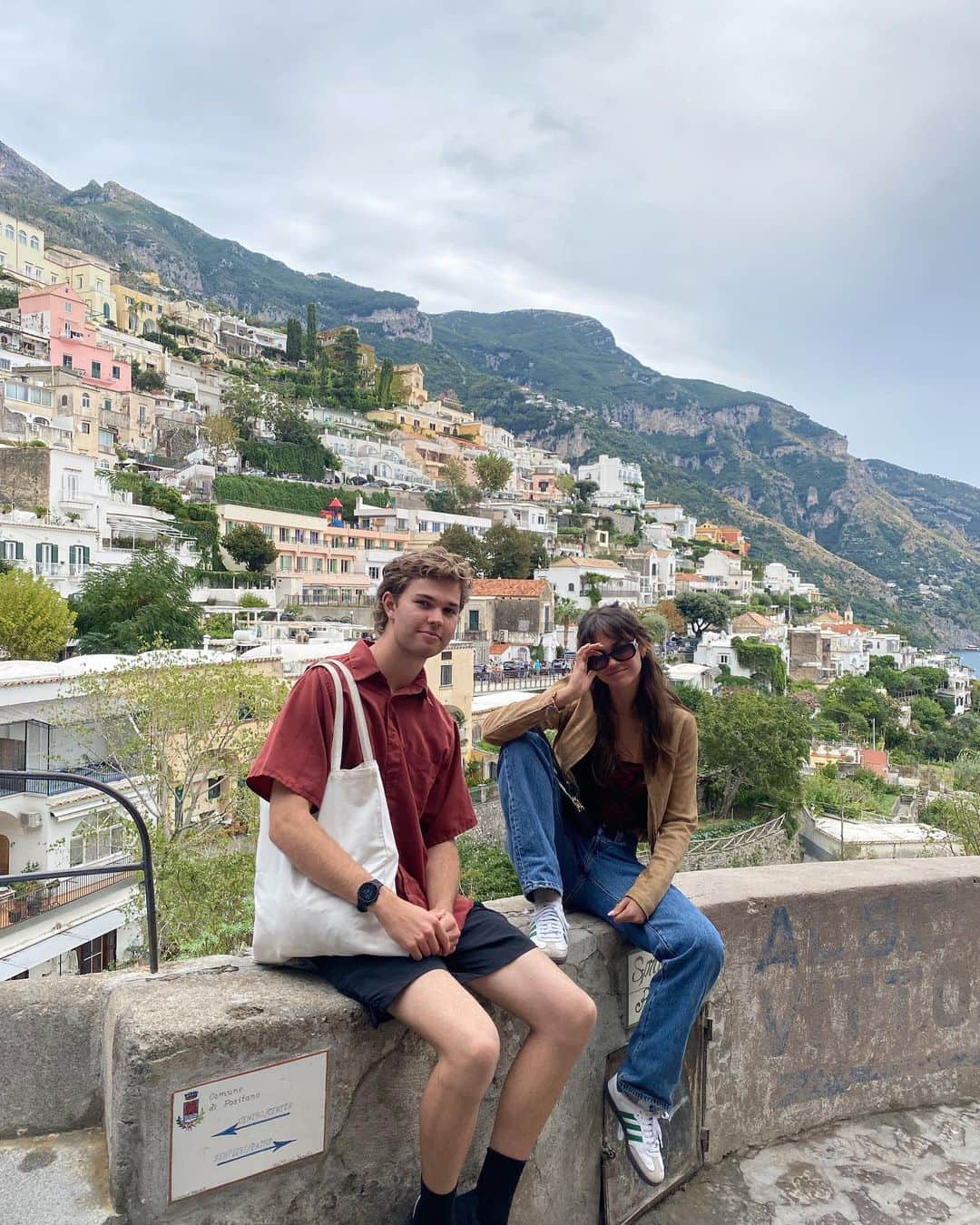 マイア・ミッチェルさんのインスタグラム写真 - (マイア・ミッチェルInstagram)「When mum tells you to meet her in Amalfi you do what she says!」9月28日 1時04分 - maiamitchell