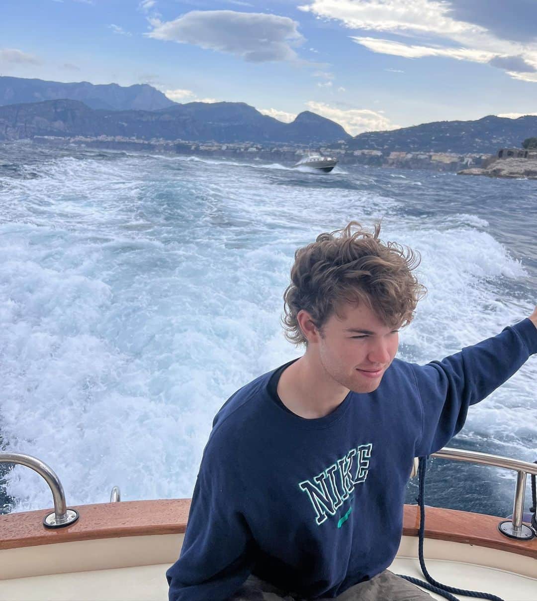 マイア・ミッチェルさんのインスタグラム写真 - (マイア・ミッチェルInstagram)「When mum tells you to meet her in Amalfi you do what she says!」9月28日 1時04分 - maiamitchell