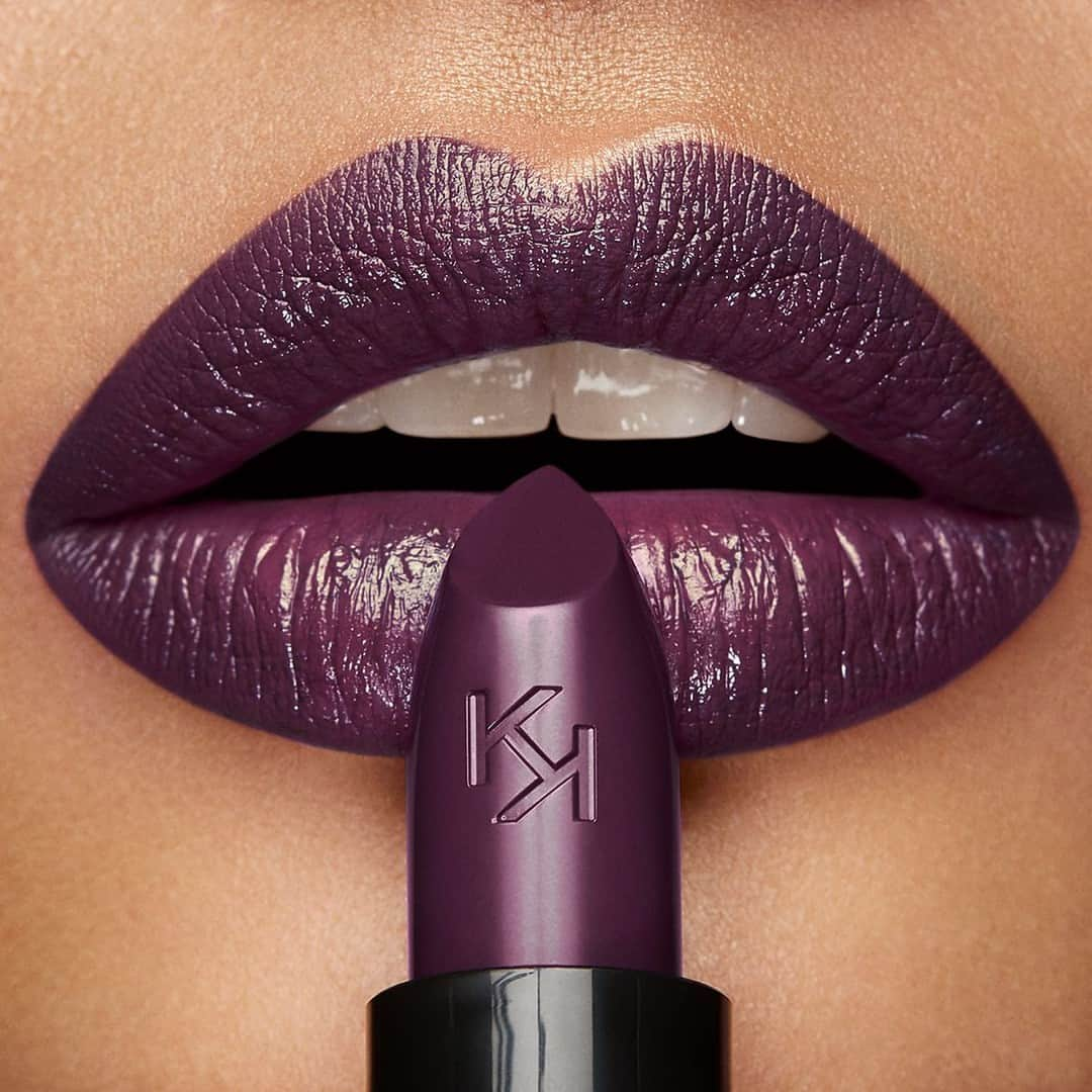 KIKO MILANOさんのインスタグラム写真 - (KIKO MILANOInstagram)「Unleash your inner vixen with our Smart Fusion Lipstick in 418 Blackberry! 💄 Get ready to conquer the day with a captivating #liplook that's impossible to resist. Dare to go bold and make a statement! 💋」9月28日 1時05分 - kikomilano