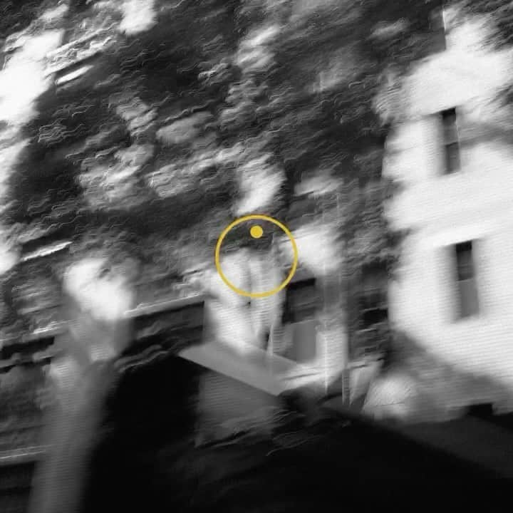 モバードのインスタグラム：「On the move, always on time.」