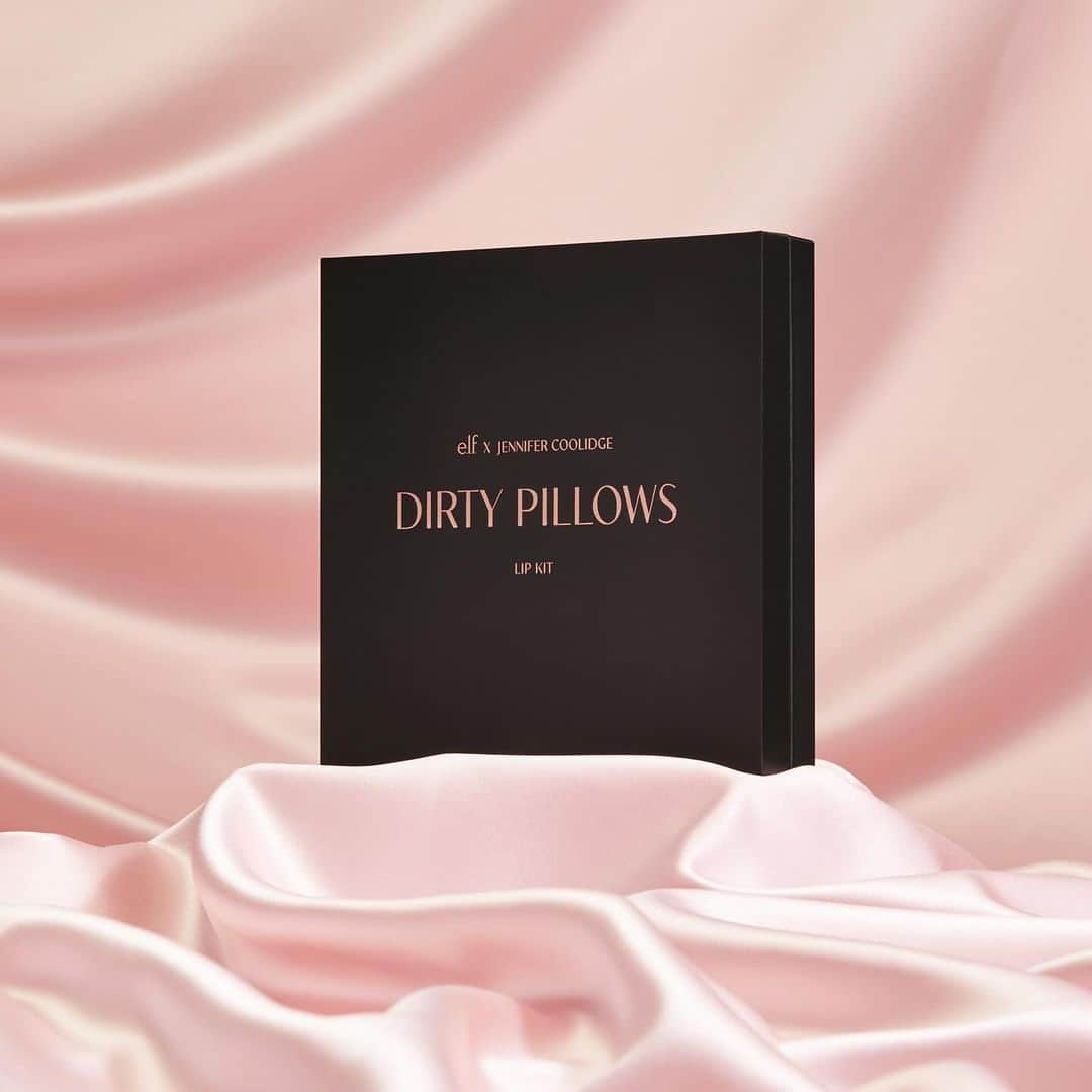 e.l.f.さんのインスタグラム写真 - (e.l.f.Instagram)「It’s time to serve the pillowy pout of your dreams, courtesy of @jennifercoolidge. 🤩  The ✨ NEW ✨ Dirty Pillows Lip Kit is the ultimate trio for creating Jennifer’s signature nude lip look: a plumped-up, shiny pout in a rosy pink shade. 💋  The e.l.f. x Jennifer Coolidge Dirty Pillows Lip Kit ($25) includes: 💖 O FACE Satin Lipstick in new shade 'Dirty Pillows' (rosy pink) 💖 Lip Plumping Gloss in new shade 'Swollen' (creamy light pink) 💖 Cream Glide Lip Liner in new shade 'Fill Frontal' (neutral brown) 💖 An e.l.f.ing iconic mirror embellished with "Lips are the mirror to your soul"  🌟 AVAILABLE NOW 🌟 but only for a limited-time! Exclusively on elfcosmetics.com and the e.l.f. app for US, Canada and UK residents. 🇺🇸🇨🇦🇬🇧   #elfcosmetics #eyeslipsface #elfingamazing #crueltyfree #vegan #limitededition」9月28日 1時32分 - elfcosmetics