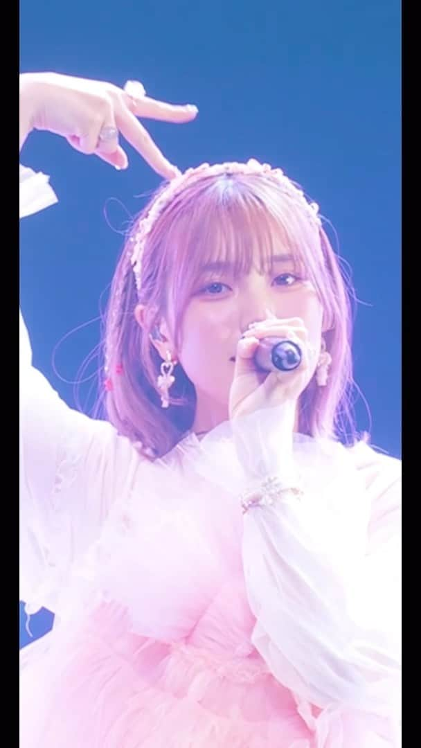 Liyuu（リーユウ）のインスタグラム：「本日リリースしました！  ❤️Liyuu Concert TOUR2023  「LOVE in koii」のLive Blu-ray  初ツアーそして初地元ライブ、記念すべきな一枚とっ！ 横浜公演ライブ映像以外、メイキング盛りたくさんで、あの日にもう一回戻る気分✨  ▶️youtu.be/UMAQOI_IpYA ▶️lnk.to/LABX-8678 #liyuu_loveinkoii」