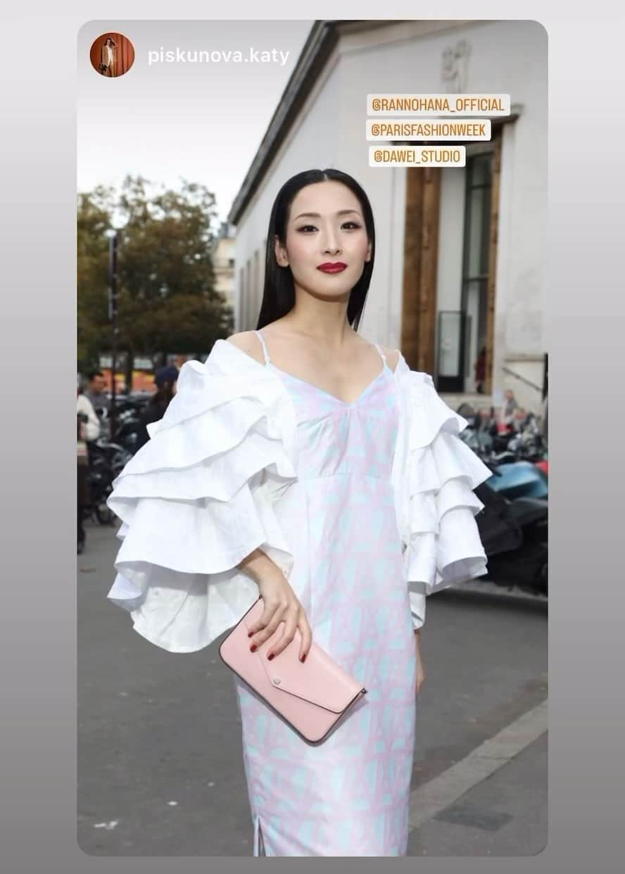 蘭乃はなのインスタグラム：「Thank you for your great pictures! @parisfashionweek  @anrealage_official  @azinc_official」