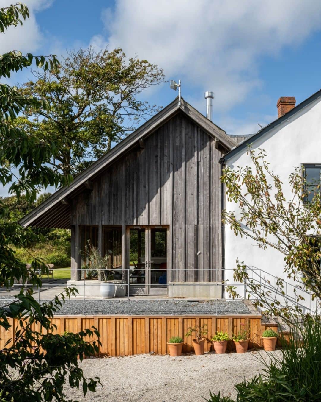 The Modern Houseさんのインスタグラム写真 - (The Modern HouseInstagram)「#forsale Three of a Kind: an ensemble of three beautifully restored farm buildings, nestled in the Devonshire countryside.  Head to the link in our bio for the sales particulars.  Tamar Barns, Pancrasweek, Devon」9月27日 17時19分 - themodernhouse