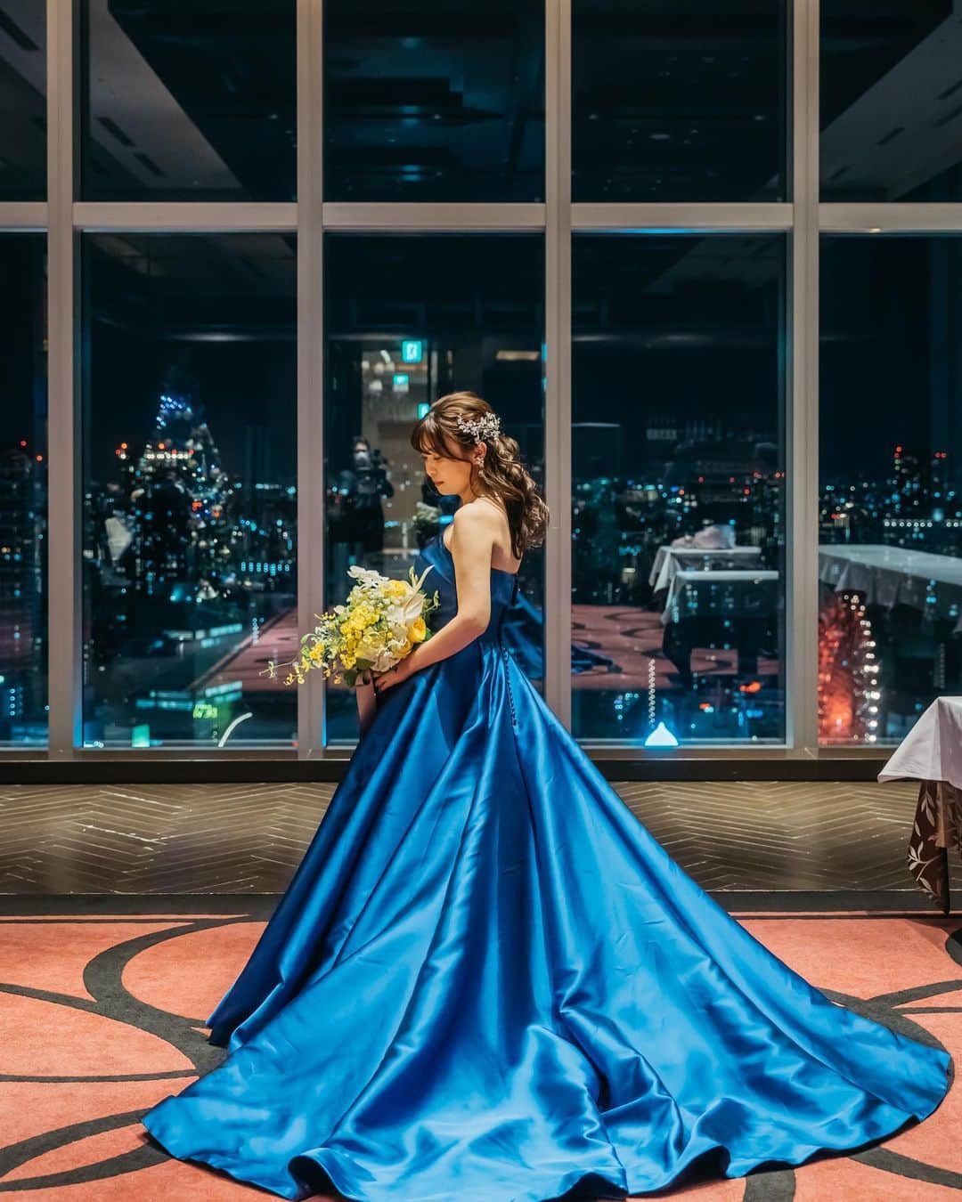 さんのインスタグラム写真 - (Instagram)「【カラードレス】  ご新婦様がそれぞれ見つけた運命の1着  どのお色味がお好きですか？  #lagunaveilpremier #ラグナヴェールプレミア #令和婚#2023夏婚#2023秋婚 #2023冬婚#2024春婚#2024夏婚 #2023wedding #2024wedding #wedding#結婚式#関西結婚式#大阪駅直結 #結婚式場#大阪結婚式場#ウェディング #大阪プレ花嫁#関西花嫁 #プレ花嫁#卒花嫁#大阪花嫁 #オリジナルウェディング #ウェディングコーディネート #ウェディングレポ #ブライダルフェア #届かない想いはない #dlw #エスクリ#ラグナプリエ」9月27日 17時28分 - lagunaveil.premier