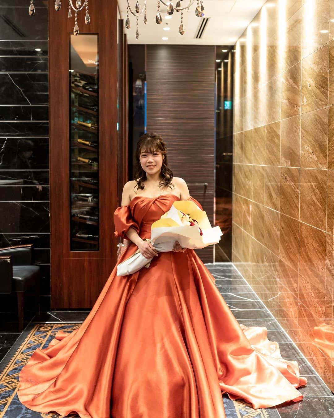 さんのインスタグラム写真 - (Instagram)「【カラードレス】  ご新婦様がそれぞれ見つけた運命の1着  どのお色味がお好きですか？  #lagunaveilpremier #ラグナヴェールプレミア #令和婚#2023夏婚#2023秋婚 #2023冬婚#2024春婚#2024夏婚 #2023wedding #2024wedding #wedding#結婚式#関西結婚式#大阪駅直結 #結婚式場#大阪結婚式場#ウェディング #大阪プレ花嫁#関西花嫁 #プレ花嫁#卒花嫁#大阪花嫁 #オリジナルウェディング #ウェディングコーディネート #ウェディングレポ #ブライダルフェア #届かない想いはない #dlw #エスクリ#ラグナプリエ」9月27日 17時28分 - lagunaveil.premier