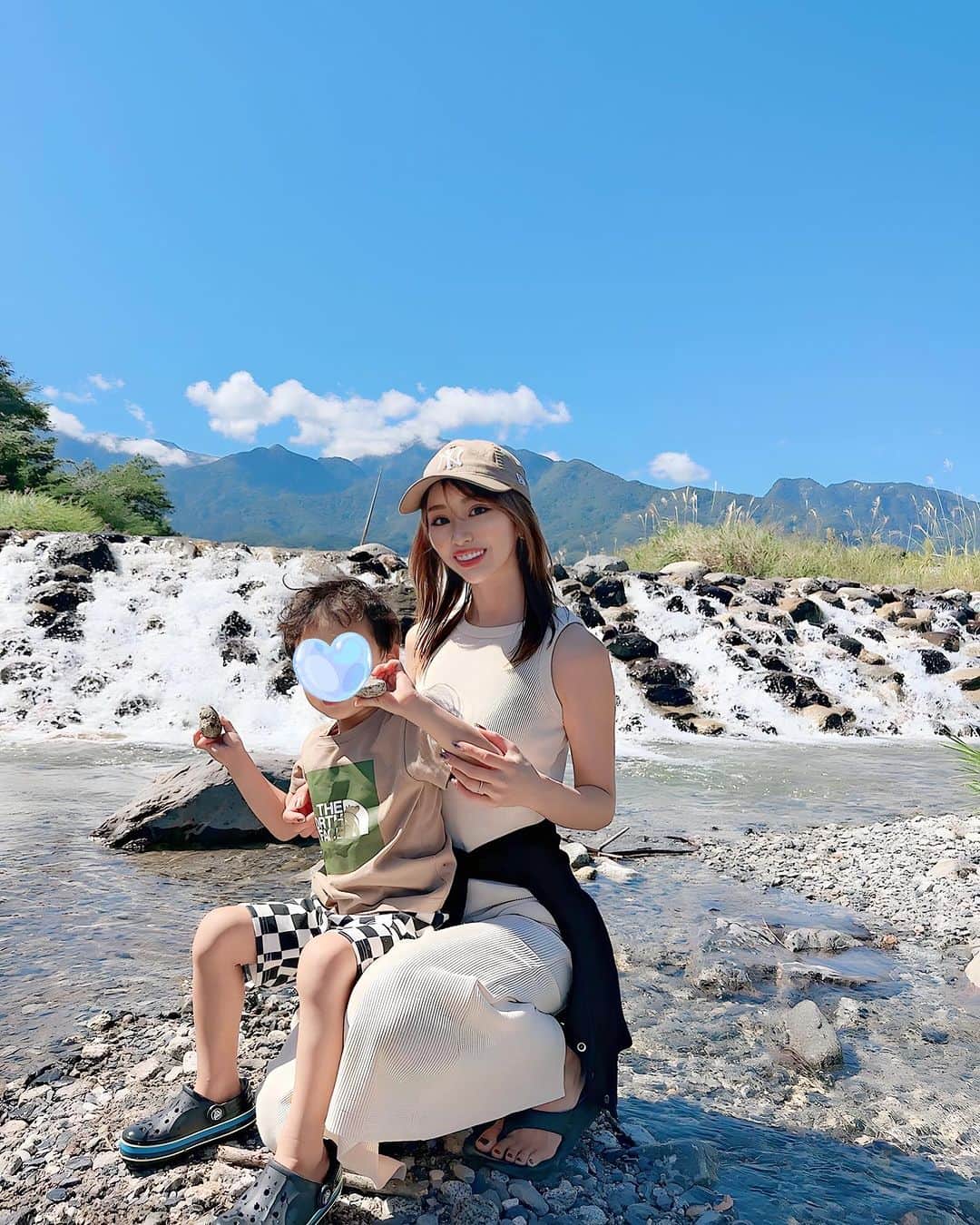 のインスタグラム：「In 山梨 ☀️ 自然に癒された🤤🩵🩵🩵 サウナもできるけど今回は入らなかった😭泣  #山梨 #一棟貸し  #サウナ」