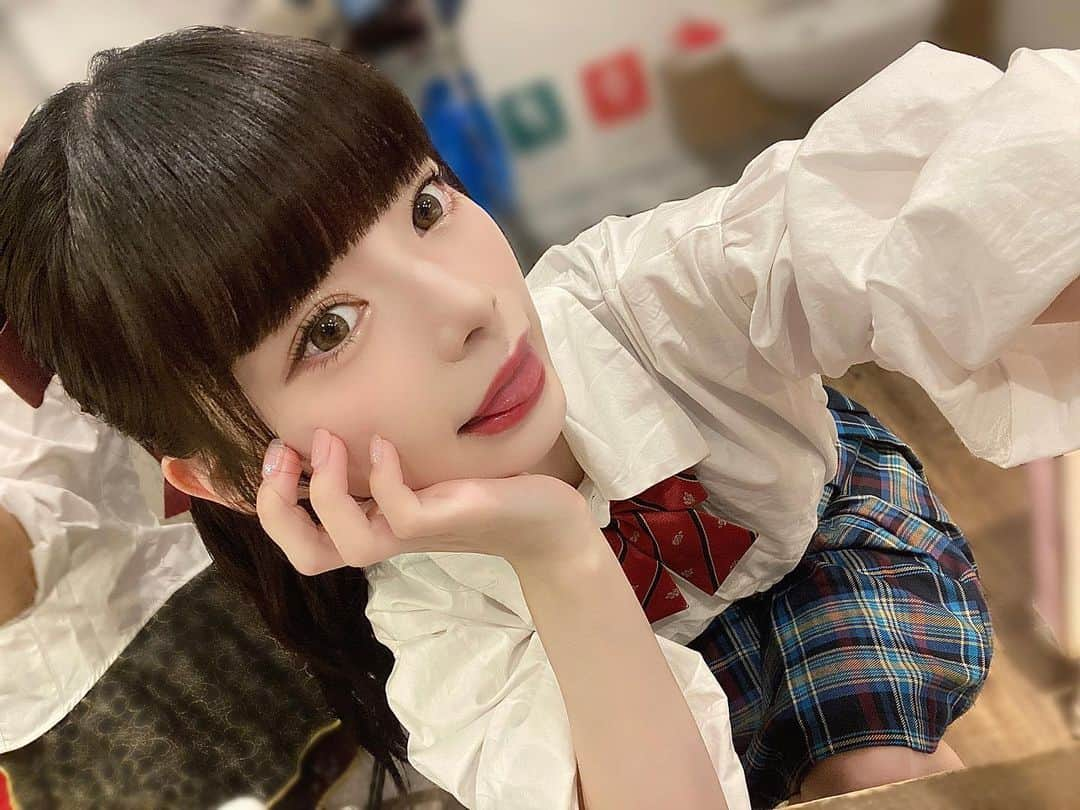 高須賀友香のインスタグラム：「優秀なJKだよ💞   #jk  #jkブランド  #ポニーテール #instagram  #fyp」