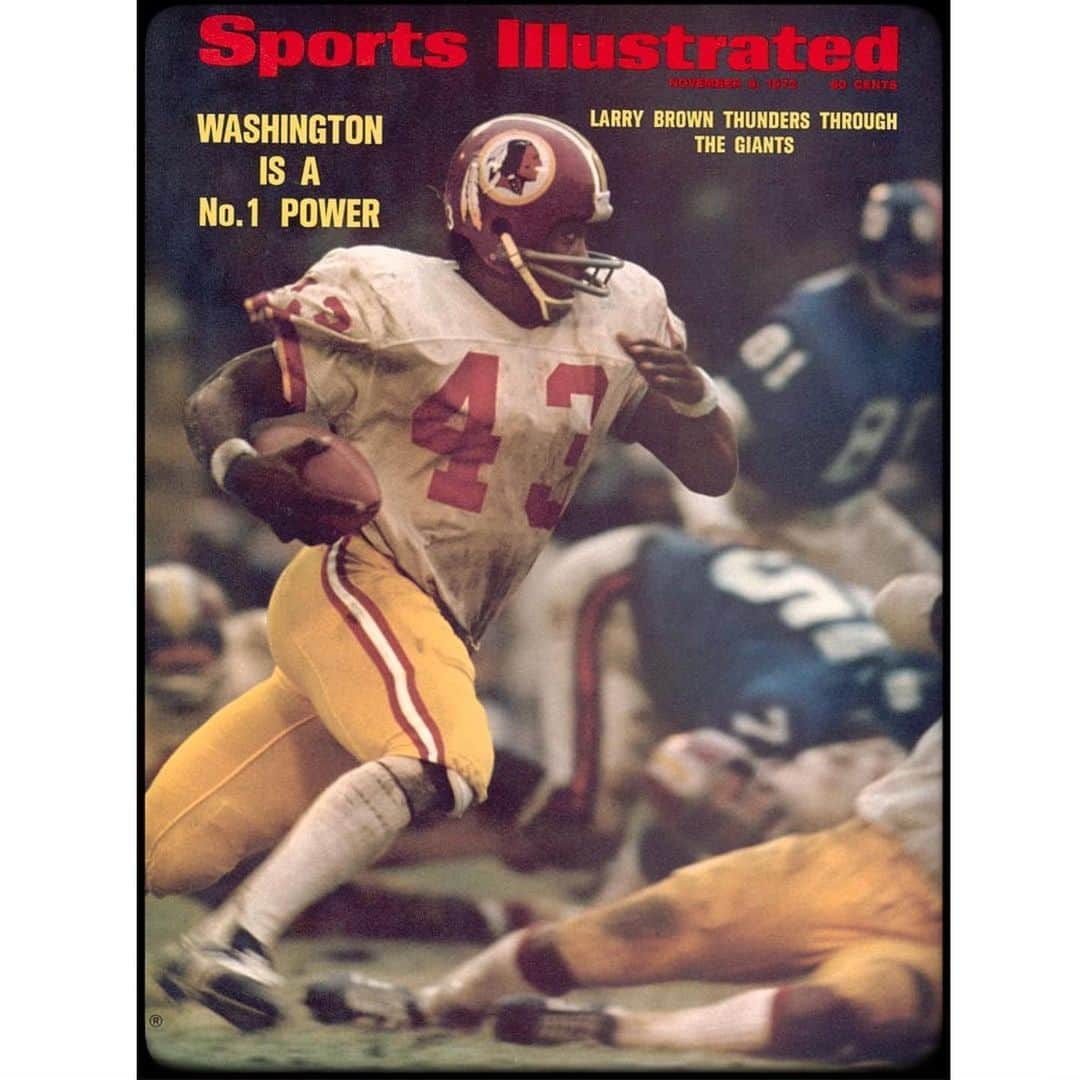 ジェフリー・ライトさんのインスタグラム写真 - (ジェフリー・ライトInstagram)「Rough one Sunday. But on the winning side...  This man right here.   I was a football nut from the first I can remember - helmet on my head & ball under my arm from the earliest. Thankfully, I was born in DC in the mid-sixties. In 1969, Vince Lombardi drafted Larry Brown - this man - out of Kansas St to run the rock for the hometown. He led the  team in rushing 6 straight seasons - from ’69 to ’74. He still holds the record for most career receptions by a Washington RB. He led the NFL in rushing in '70, playing in only 13 of 14 gms. Was NFL MVP in '72 - the first Super Bowl season for DC - was 2nd in the NFL in rushing (having sat out the last 2 gms) with a yd/g average of 101.3 (highest still in DC history) and led the NFL in total yds. In '73, he became the only active player to combine for 1000+ yds in 5 straight yrs and joined only 2 other backs in history (Jim Brown & Simpson) to rush for 5000 yds in 5 seasons. He was selected to the Pro Bowl his first 4 years and named 1st-Team All-Pro in ’70 & ’72. Injuries shortened his career - cheapshot to no end, as punishment for his talent & toughness.  What impacted young me most was the way he played the game - courageously, relentlessly, beautifully. An absolutely beautiful, noble athlete and, to my young mind & spirit, pure inspiration.   I’d met him once as a kid. He was such a man to me. I was that kid once more, meeting him again Sunday. Maybe growing up w/o a father, I was drawn to athletics & to great athletes for guidance, in some way. In my youth, there was Ali, and there was Larry Brown. If, at some point in life, I’ve even slightly echoed his example either on a field or on a stage or anywhere at all, I should be pleased.  Larry Brown gave himself fully to the game. Those of us so fortunate to have witnessed him felt that. To see him now, as with many who played, is to see what he sacrificed. But a rare few played as he played. He was greatness & jagged grace always. He made the game better. Larry Brown should be in the NFL Hall of Fame. Spike the damn ball.  No? Check what NFL Films & John Facenda had to say about it.  And my thanks to the new DC Football stewards for the chance to gather with #43.」9月27日 17時57分 - jfreewright