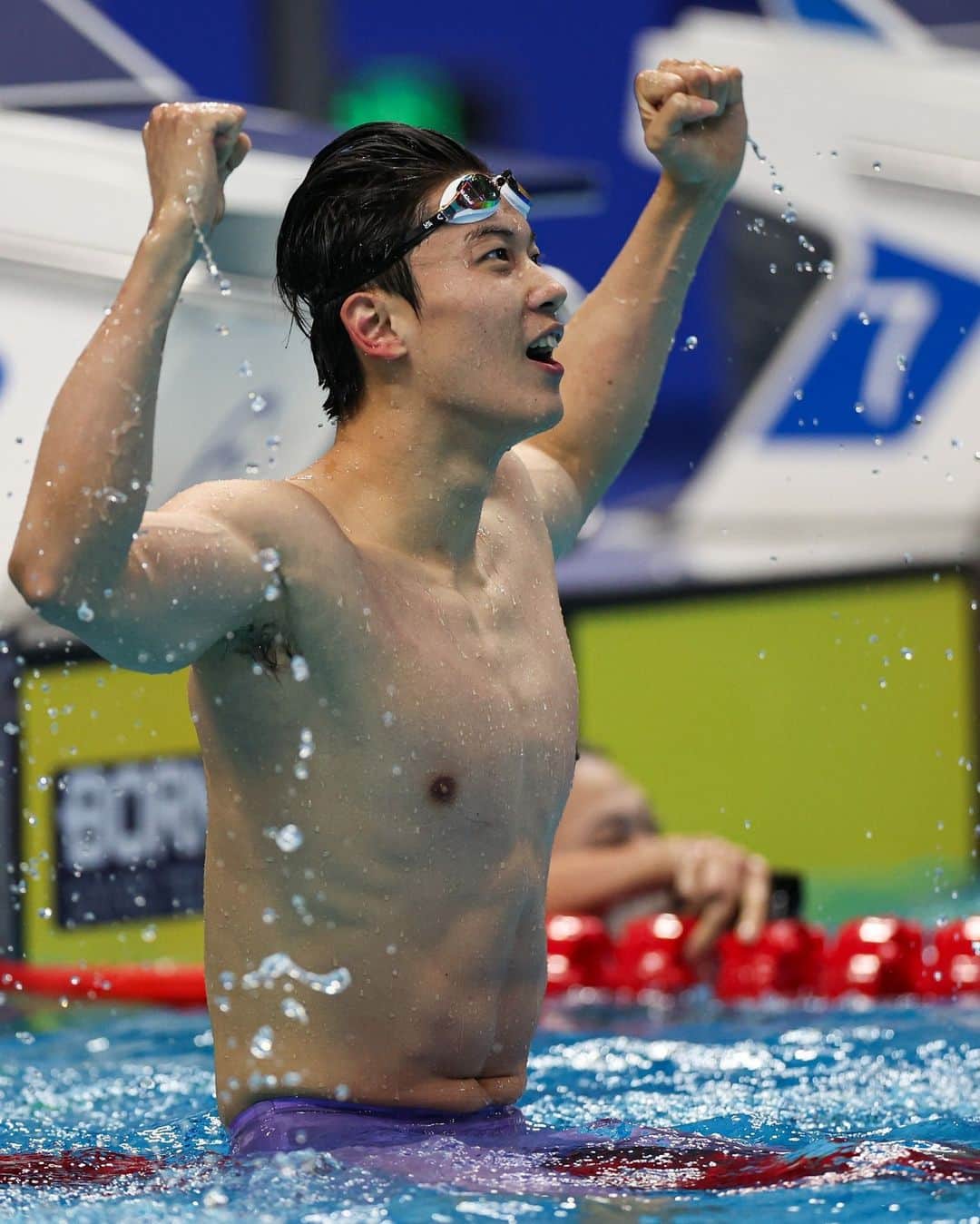 スピードのインスタグラム：「Best of luck to the China Swimming Team and our Team Speedo China athletes competing at the Asian Games in Hangzou! 🔥🇨🇳 Already 7 Gold medals took for the China Swimming team in the first day of the Games! Well done! 👏  #TeamSpeedo」