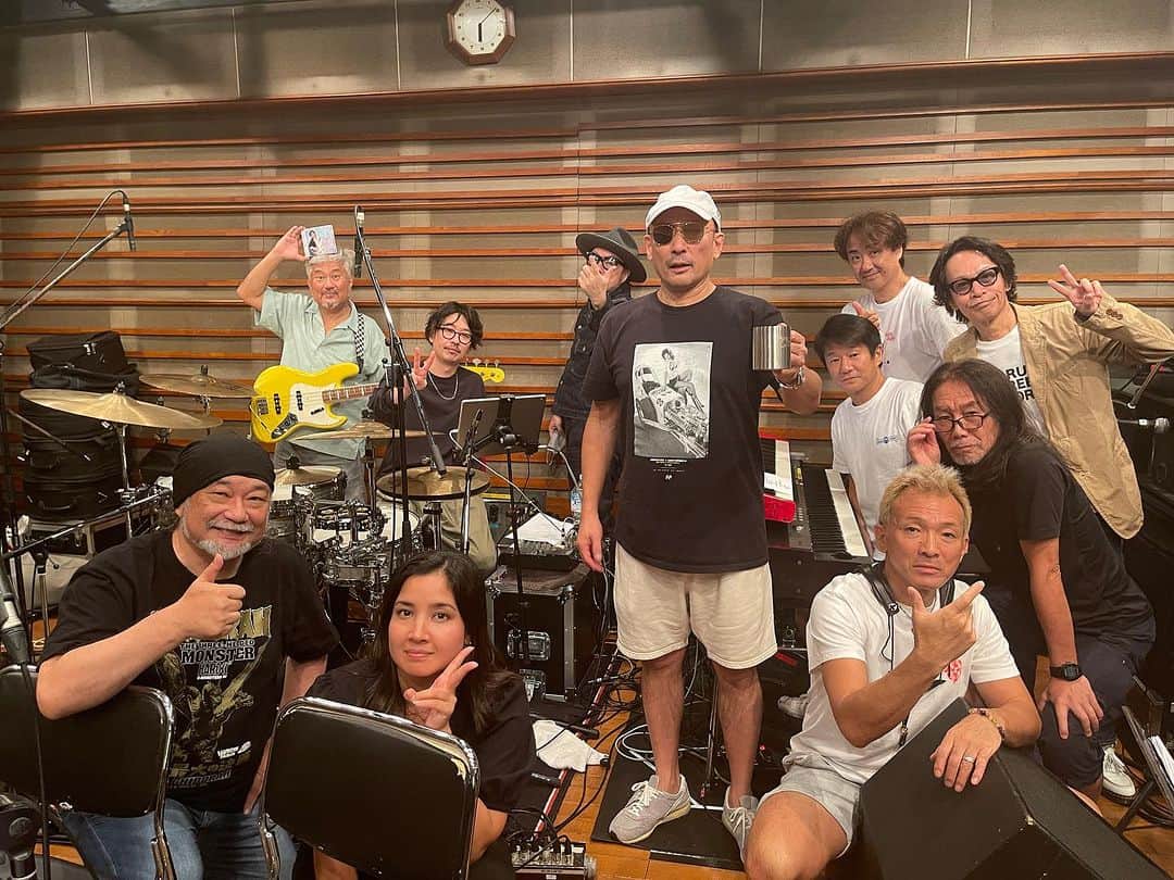 クレイジーケンバンド【公式】のインスタグラム：「ツアーに向けての全体リハが始まりました！ 初日から新曲盛り沢山の練習になりました...!! 来週から福生を皮切りにCKBツアー開始でござィやす！ィヨロシクお願いします🫡  by staff  #クレイジーケンバンド #crazykenband」