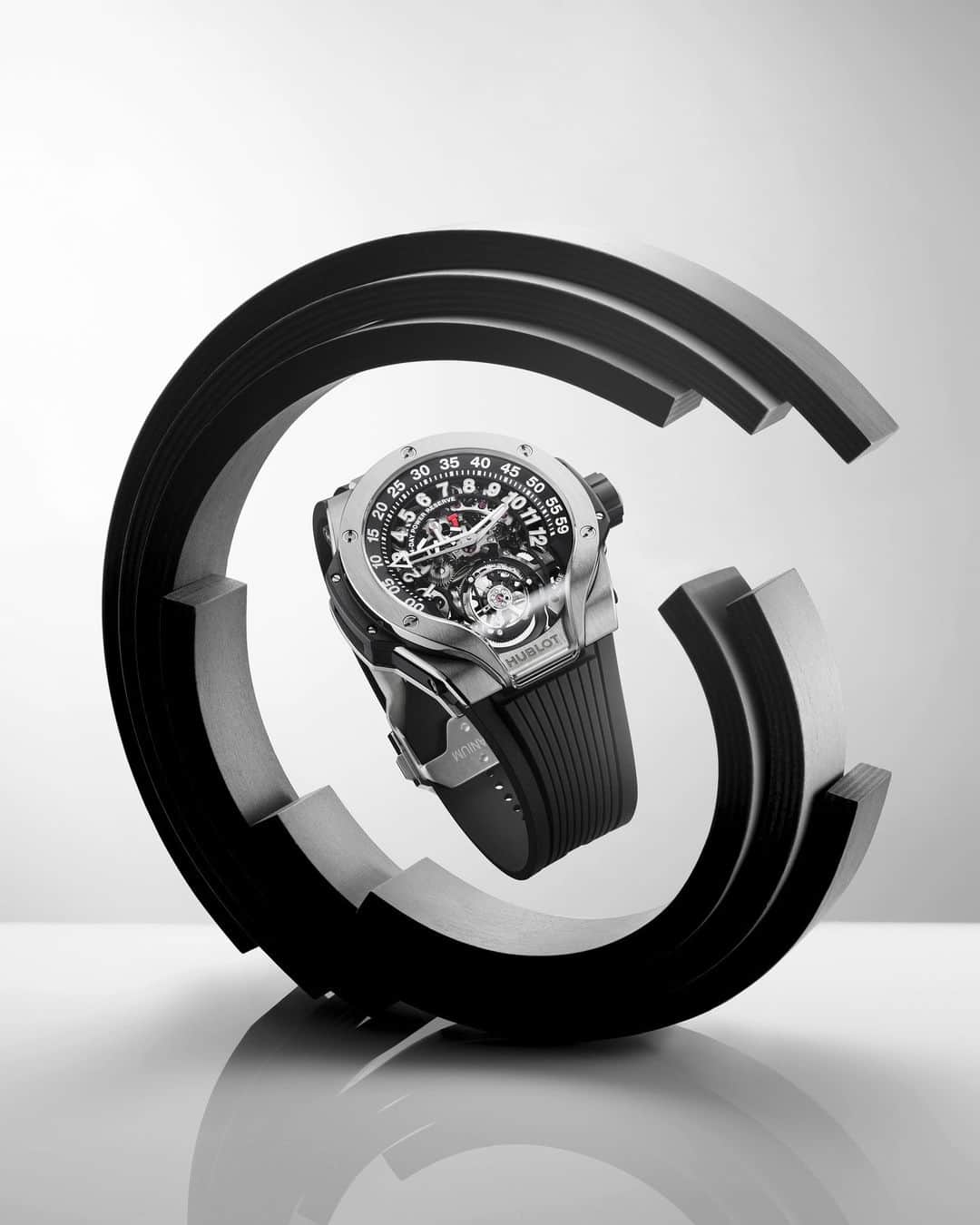ウブロのインスタグラム：「The MP-13 Tourbillon Bi-Axis Retrograde Titanium offers 96 hours of power, with the power reserve indicator located at 11 o’clock. A breathtaking watch limited to 50 pieces only. #Hublot」