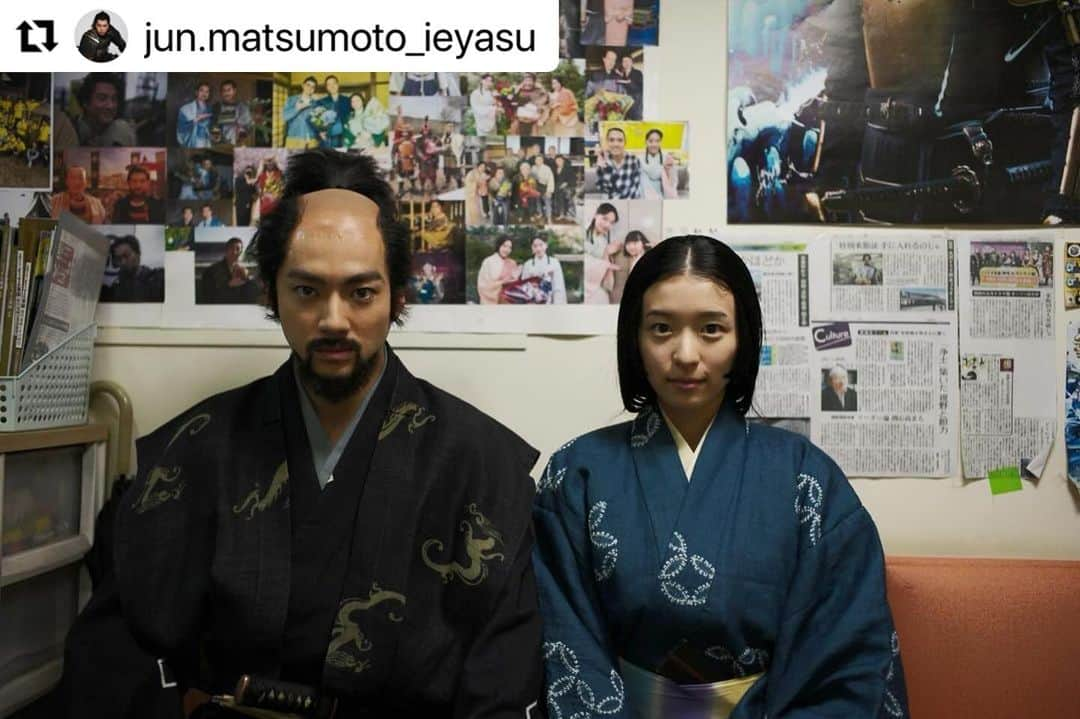 山田裕貴さんのインスタグラム写真 - (山田裕貴Instagram)「娘です。  #Repost @jun.matsumoto_ieyasu  @nhk_ieyasu  ・・・ ⁡ ⁡ 平八郎と稲の親子ショット and 彦右衛門と千代。 and 現場のオフショット📷 ⁡ photo by Ieyasu ⁡ #どうする家康 #山田裕貴 #鳴海唯 #音尾琢真 #古川琴音 #小手伸也 #広い画に松ケンくん」9月27日 18時45分 - 00_yuki_y