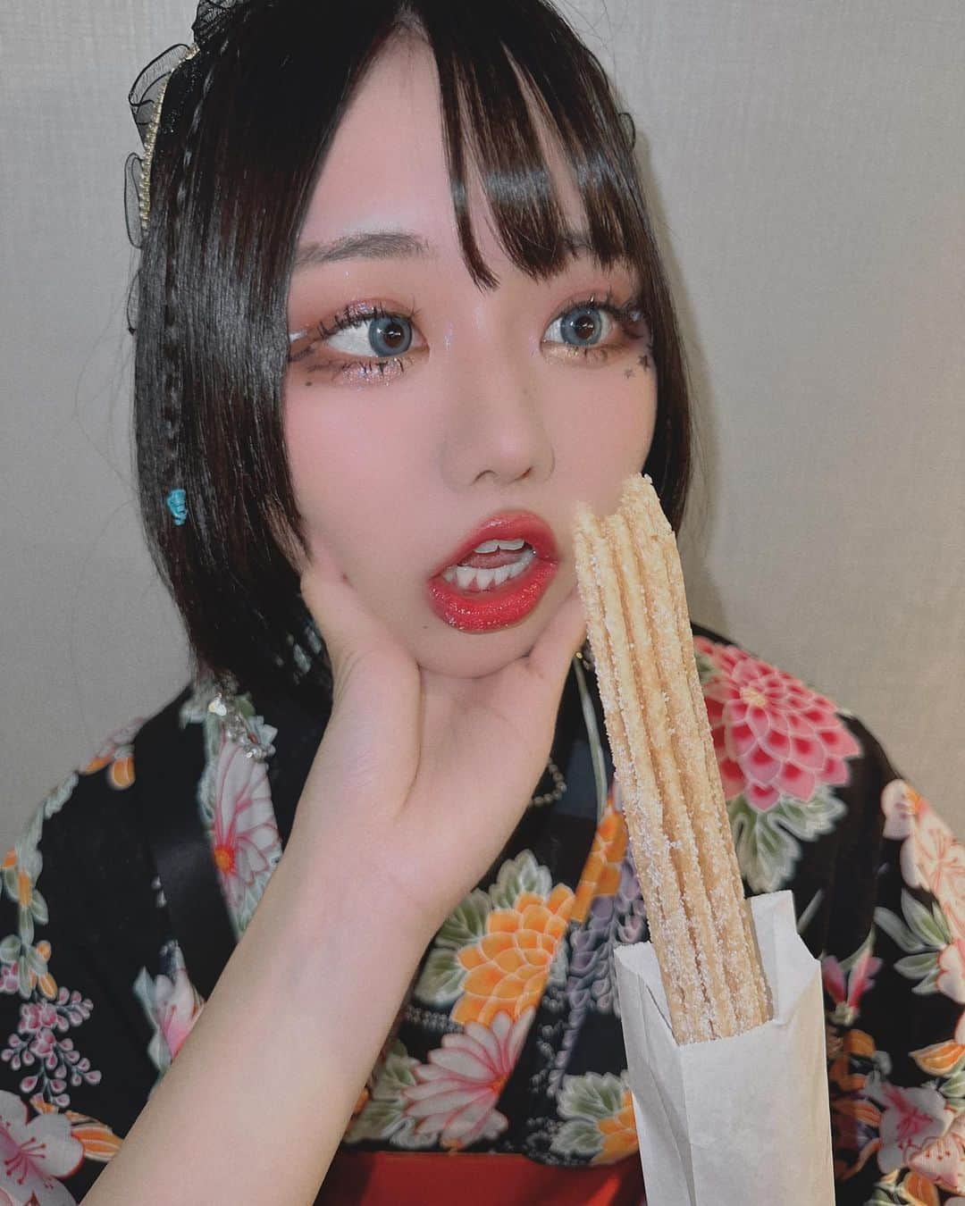 千葉妃理のインスタグラム：「めっちゃ食べたいじゃん」
