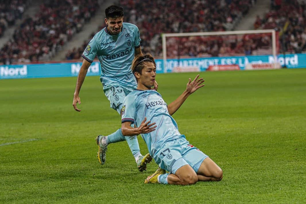 中村敬斗さんのインスタグラム写真 - (中村敬斗Instagram)「My first goal at Stade Reims and very important 3 points💪💪💪🔥🔥  #stadereims  #keito  #nakamura @malophoto_fr」9月27日 19時24分 - nakamura.keito