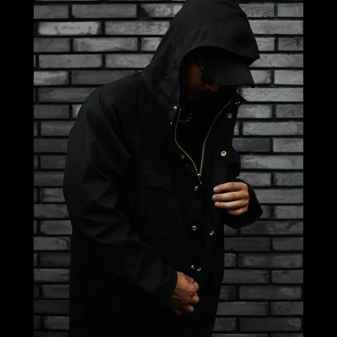 ウェスコさんのインスタグラム写真 - (ウェスコInstagram)「New Arrival!!  DEHENから初登場のアイテムとなる"Heavy Duty Raincoat"が入荷しました！ 作りやスペックはその名の通り、まさに「ヘビーデューティー」な逸品です。 詳細はWESCO JAPAN STAFF BLOGにてご覧ください！ @wesco_japan アカウントトップのURLからブログへリンクします。  #dehen #heavydutyraincoat #raincoat #mountainparka #dehen1920 #dehenjapan #since1920 #oregon #portland #madeinUSA🇺🇸 #japan #osaka #wescojapan #dehenjapan #tokyo #wescosetagaya」9月27日 19時31分 - wesco_japan