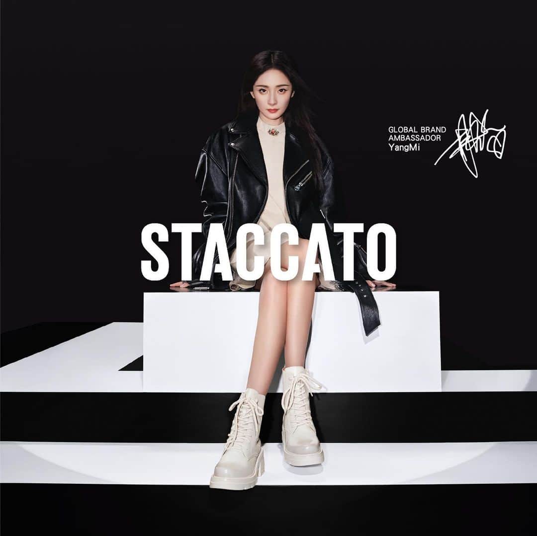 スタッカートのインスタグラム：「「如果生活是一首樂曲，每一段斷奏，都會迎來不同的旋律🎶」  今季STACCATO攜手楊冪，共同譜寫時尚律動與生活態度🎵聽從內心走出屬於自己的斷奏👣樂享您的舞臺💗  #STACCATO #livetothebeat #楊冪思加圖全球代言人 #樂享您的舞臺」