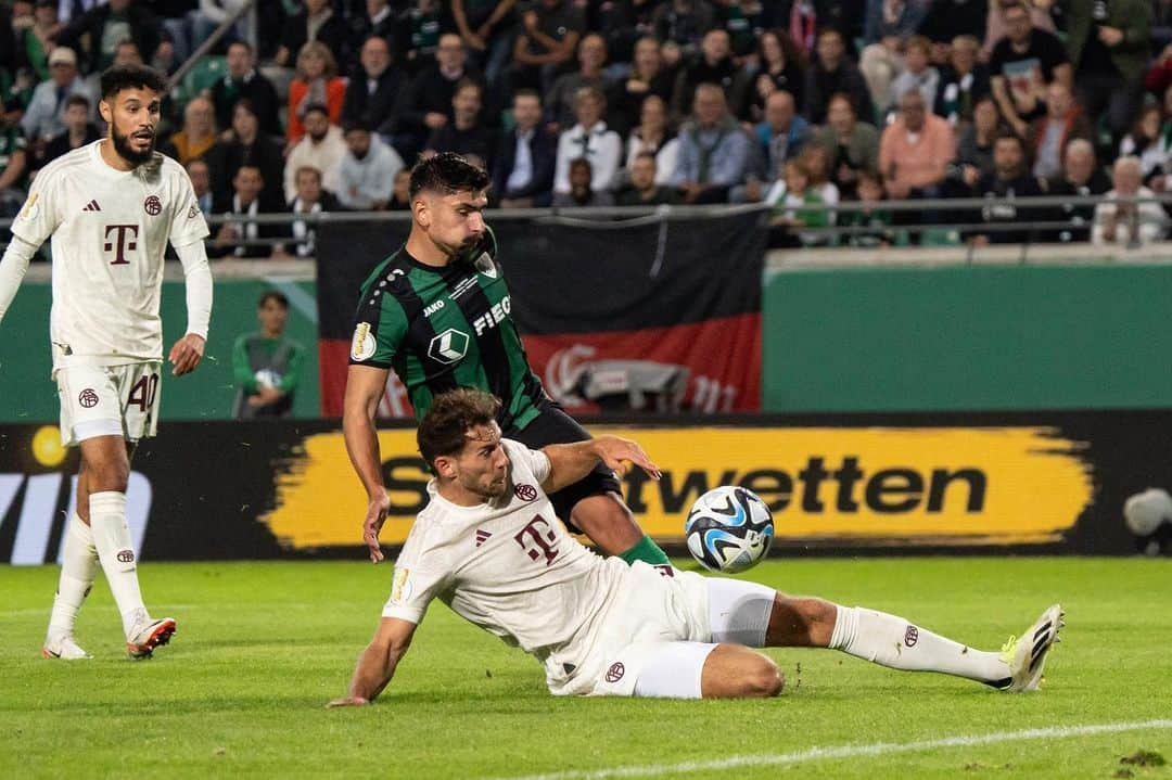 レオン・ゴレツカのインスタグラム：「Next round ✔️🏆 @dfb_pokal」