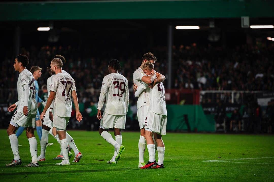 レオン・ゴレツカさんのインスタグラム写真 - (レオン・ゴレツカInstagram)「Next round ✔️🏆 @dfb_pokal」9月27日 19時58分 - leon_goretzka