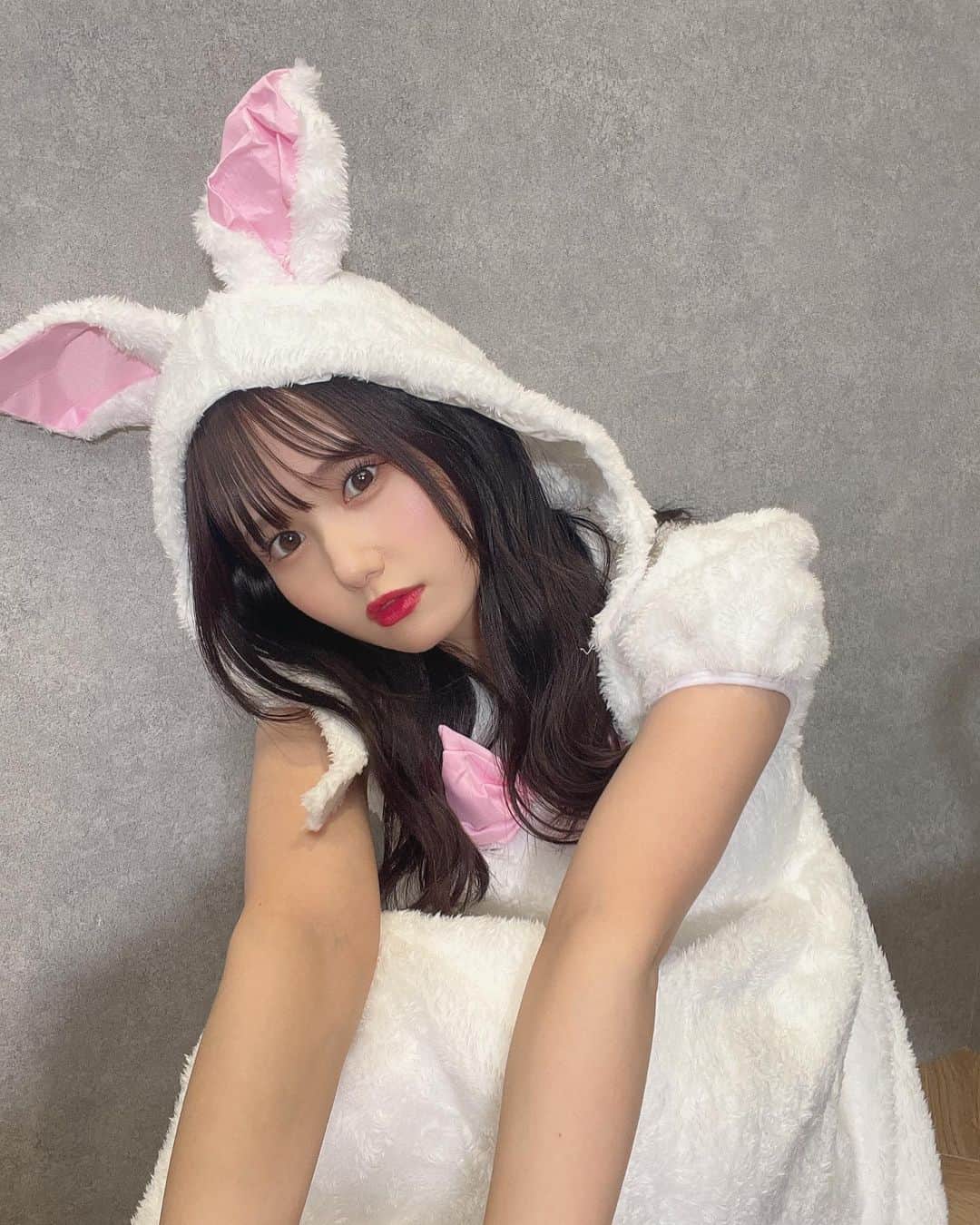 前田彩佳のインスタグラム：「ひとりにしないでね🥺  #selfie  #selca  #셀카  #셀카그램 #自撮り  #自撮り界隈  #自撮り女子  #アイドル  #地下アイドル  #japanesegirl  #followme  #いいね返し  #うさぎ」