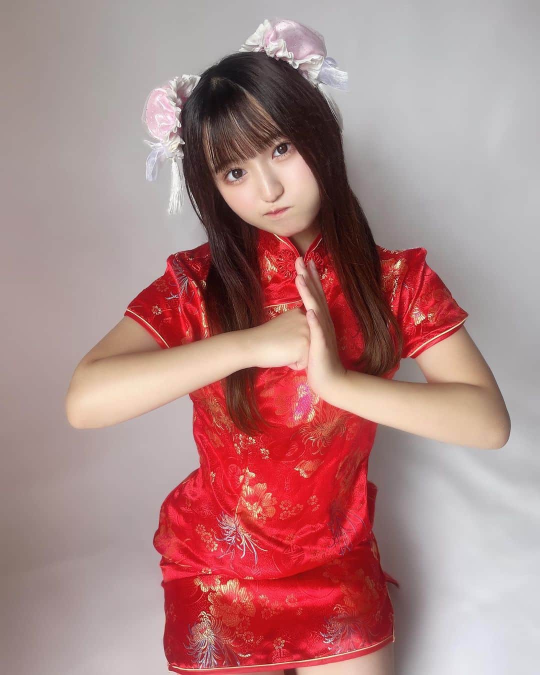 野田陽菜乃のインスタグラム：「愛しチャイナ？？  #チャイナ#チャイナ服#チャイナドレス#コスプレ#チャイナコスプレ#赤#アイドル#アイドル前髪#地下アイドル#君とセレンディピティ#君セレ#野田陽菜乃#三重#東京#低身長#低身長女子」