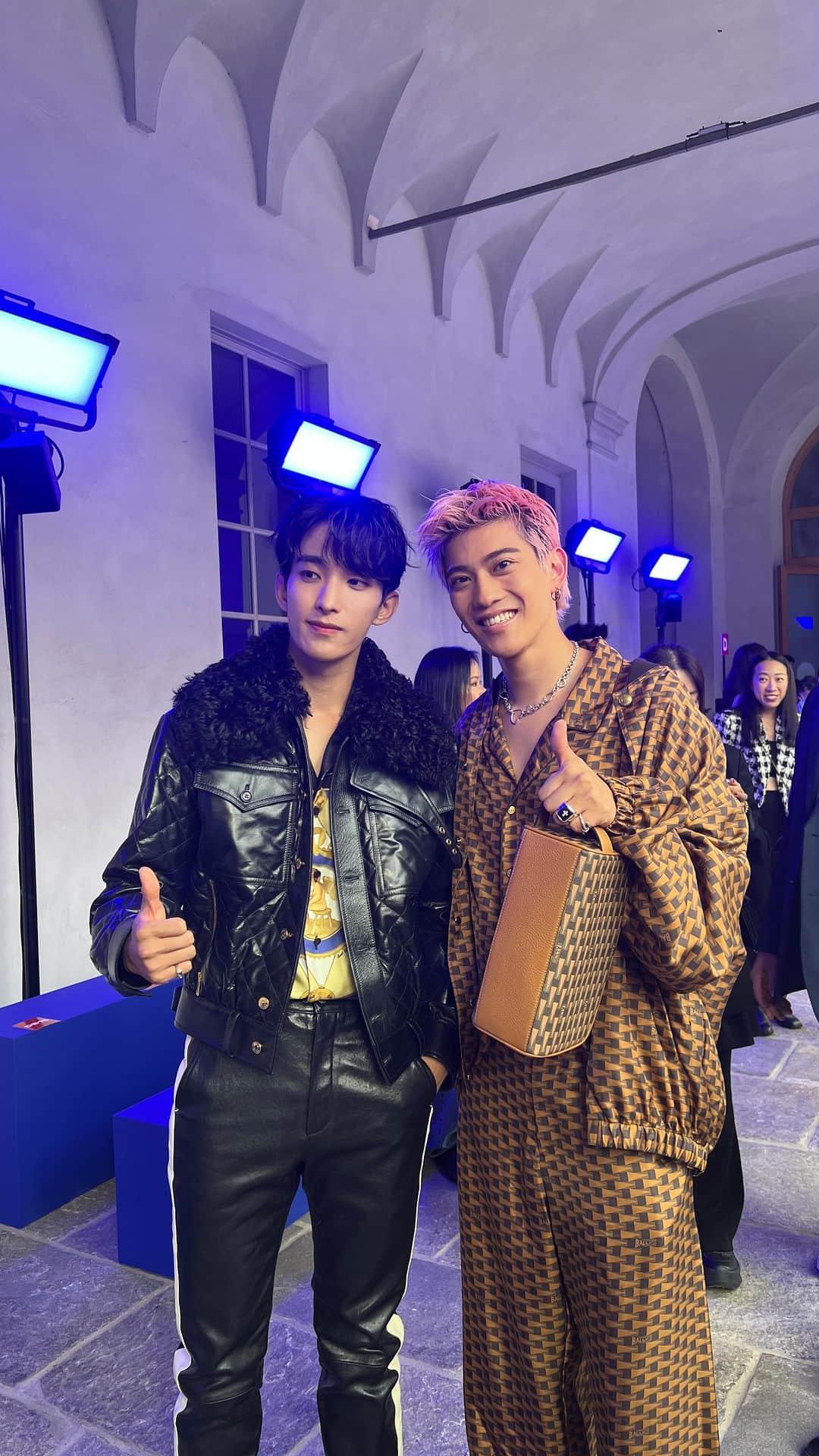 のインスタグラム：「DOKYEOM❤️‍🔥」
