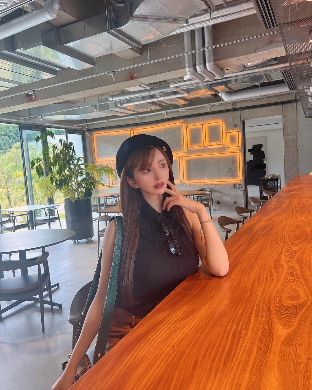 愛川みれいさんのインスタグラム写真 - (愛川みれいInstagram)「🌱🍀🍃🍁🌱🍀🍃🍁  地元の気になってたとこ💫 ご飯も美味しくて、雰囲気もとても良かったよ☺️  廃校になった小学校がオーベルジュとして 素敵に生まれ変わってました🏫💫  また行きたいっ💗  #石川県#オーベルジュ#オーベルジュオーフ #廃校#廃校リノベーション#愛川みれい」9月27日 20時44分 - mirei.aikawa
