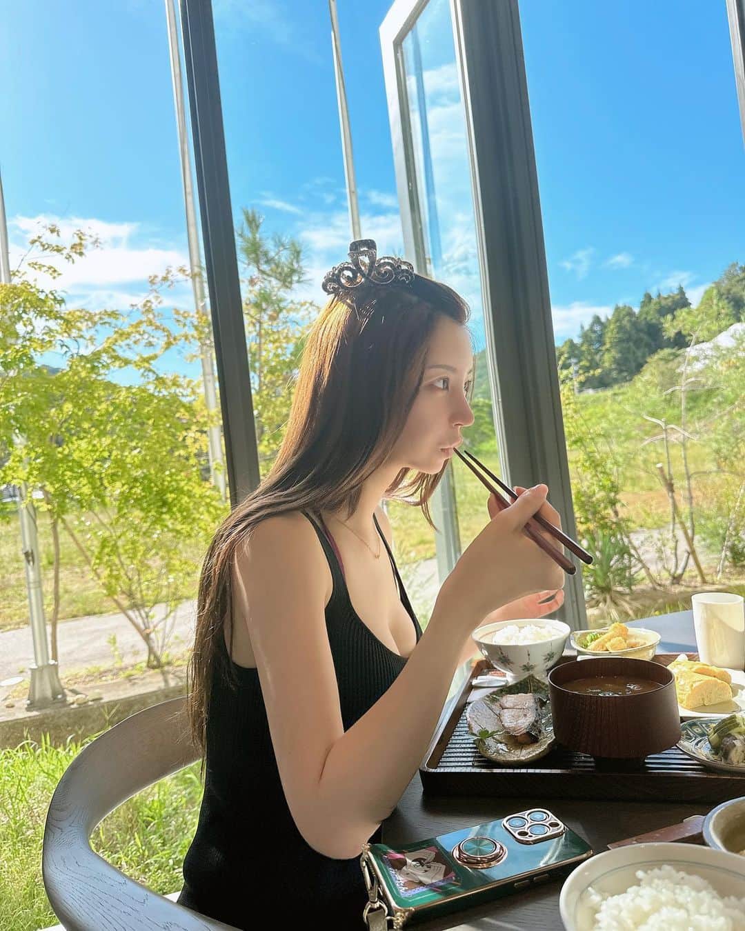愛川みれいさんのインスタグラム写真 - (愛川みれいInstagram)「🌱🍀🍃🍁🌱🍀🍃🍁  地元の気になってたとこ💫 ご飯も美味しくて、雰囲気もとても良かったよ☺️  廃校になった小学校がオーベルジュとして 素敵に生まれ変わってました🏫💫  また行きたいっ💗  #石川県#オーベルジュ#オーベルジュオーフ #廃校#廃校リノベーション#愛川みれい」9月27日 20時44分 - mirei.aikawa