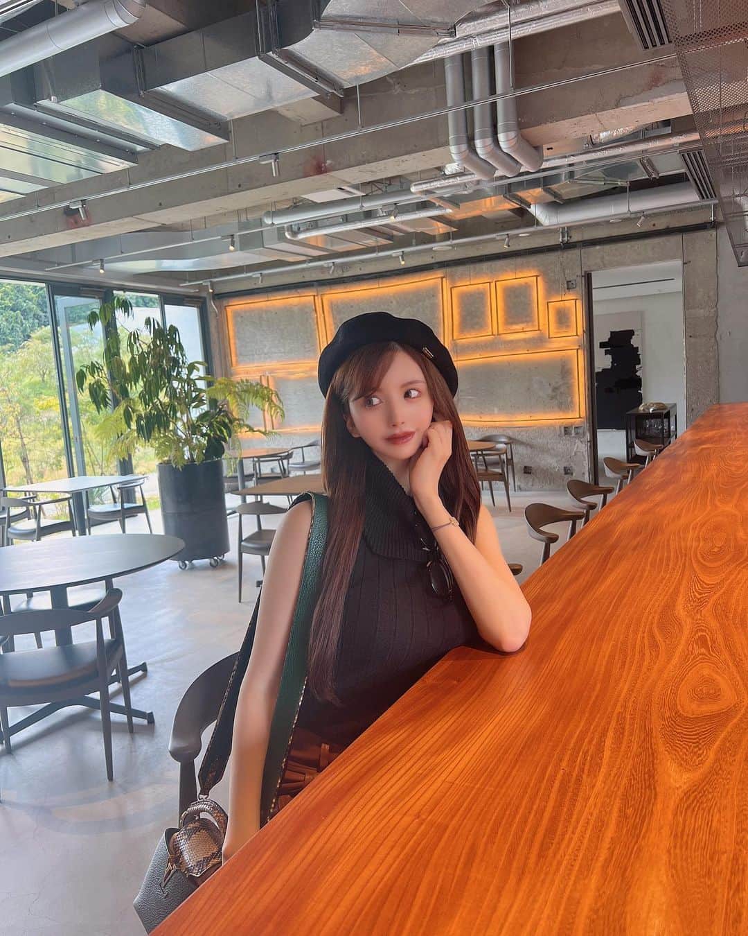愛川みれいさんのインスタグラム写真 - (愛川みれいInstagram)「🌱🍀🍃🍁🌱🍀🍃🍁  地元の気になってたとこ💫 ご飯も美味しくて、雰囲気もとても良かったよ☺️  廃校になった小学校がオーベルジュとして 素敵に生まれ変わってました🏫💫  また行きたいっ💗  #石川県#オーベルジュ#オーベルジュオーフ #廃校#廃校リノベーション#愛川みれい」9月27日 20時44分 - mirei.aikawa