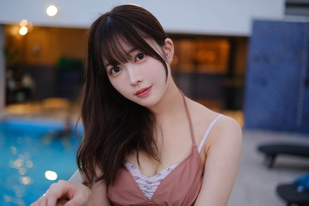 稲田汐莉さんのインスタグラム写真 - (稲田汐莉Instagram)「沖縄旅行🌴 ホテルでサウナが楽しめる　@androoms_nahaport に宿泊したよ！  温度92度水風呂15度で沖縄なのに水風呂キンキンだった🧊オートロウリュは15分おきだったけど湿度低めだからサウナ初心者向けだった🧖  水風呂のあとプールでぷかぷか浮かぶのも気持ちいい！ 朝食も美味しくて国際通りから近い&レンタルサイクルもあるからリピしてるホテル🏨  お昼はSAIGA 沖縄そばを食べて　夜は居酒屋うりずん　@urizun_okinawa からの屋台村　@kokusai.yataimura をはしご💭 酔っ払いました🫣（一番最後の写真🍶  3泊４日したけどマリンアクティビティ楽しんでたら基本髪ボサボサで1日目以外は写真少なめ🫢🫢笑」9月27日 20時44分 - shioringo1224