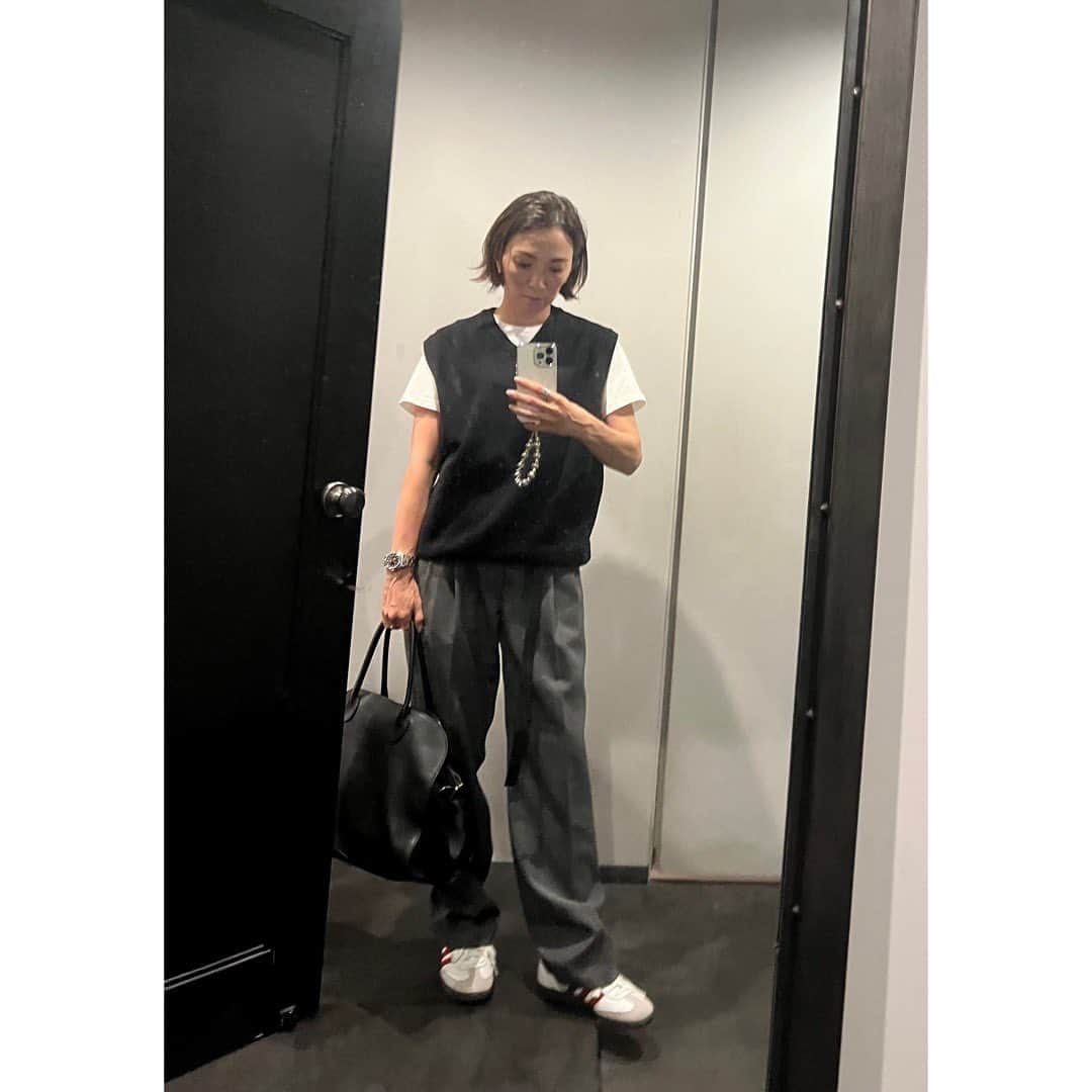高橋志津奈のインスタグラム：「今日は寒いのか暑いのか😅 みたいなw  #shizunascoordinate」