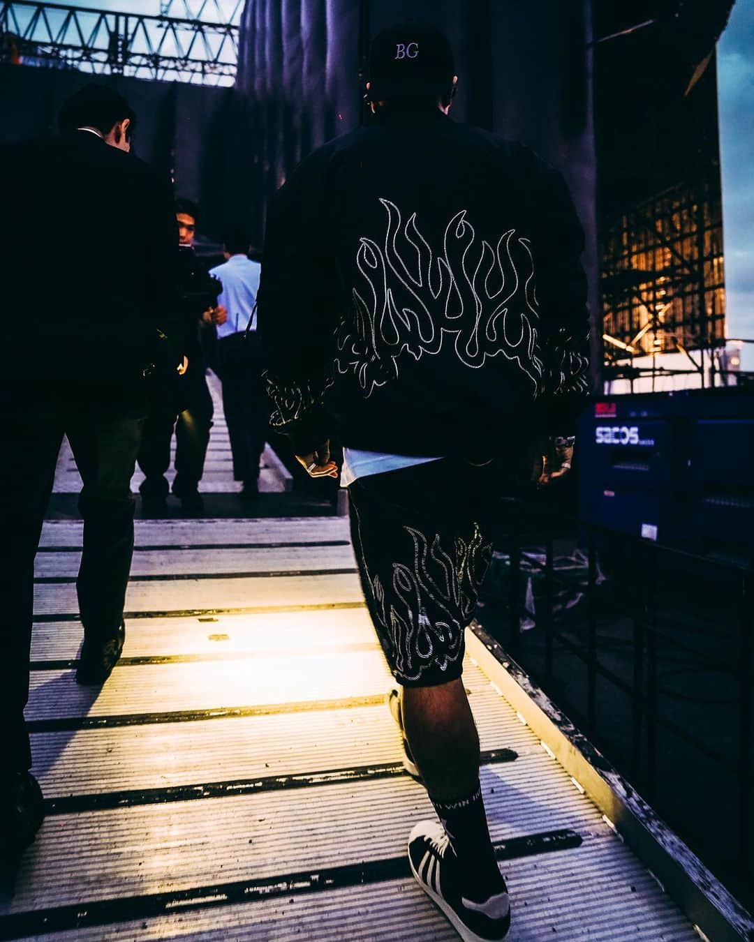 のインスタグラム：「- at The Hope🔥  Liveにお前は何を懸けたか、だ。  @thehope_fes」