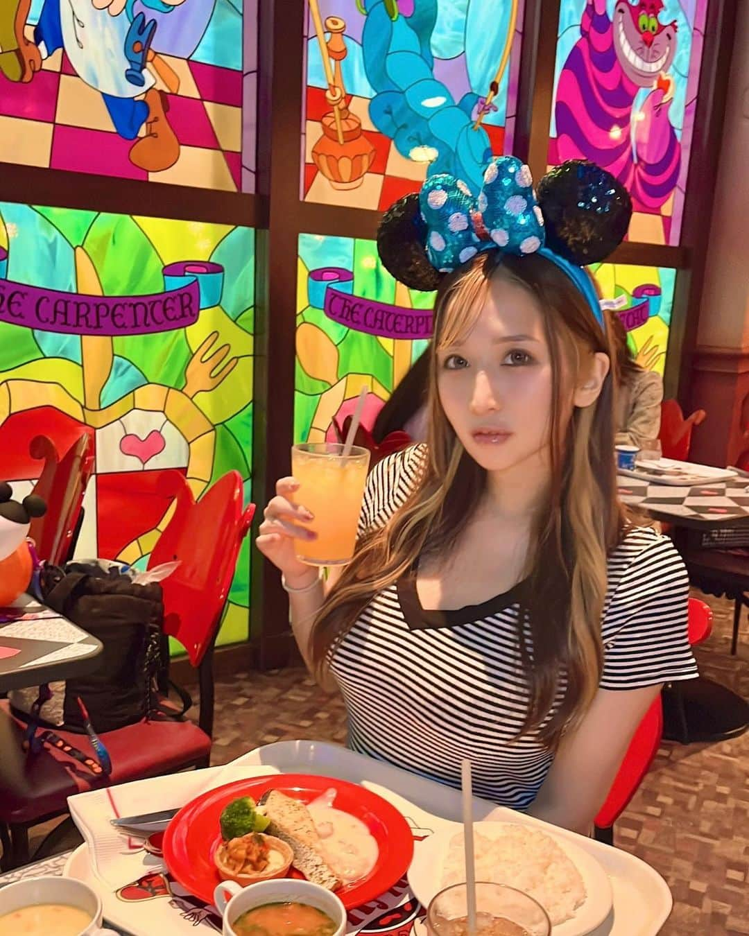 橘楓さんのインスタグラム写真 - (橘楓Instagram)「🐭🌈🃏♥️♠️♦️  #食べ歩き#おさんぽ#ディズニーランド#ハロウィン#Dハロ#40周年ディズニー#TDL#Halloween#🎃」9月27日 21時27分 - tachibana.kaede