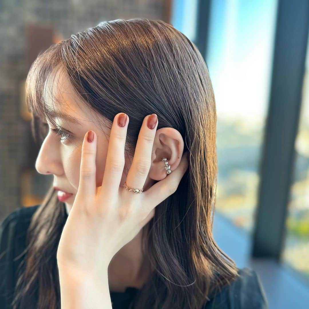 大脇有紗さんのインスタグラム写真 - (大脇有紗Instagram)「🧸 #リラックマ #イヤカフ  #リング #指輪 #リラックマストア  #リラックマ好きな人と繋がりたい  #リラックマグッズ  #アクセサリー #秋ネイル  #秋ワンカラーネイル  #ワンカラーネイル  2枚目のネイル伸びまくっててお恥ずかしい🫣💦」9月27日 21時27分 - aritan00401