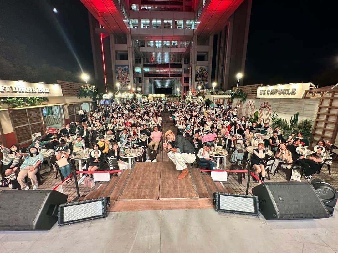のインスタグラム：「. 🏮9月24日(日)来店情報🏮  * ・・・・・・・・・・・・・・・・・ *  THE RAMPAGEから RIKU   * ・・・・・・・・・・・・・・・・・ *  会場に遊びに来てくれました👊🏽⚡️  乾杯からスタートし、 楽しいトークや質問コーナーをしていただきました🎤✨  最後は記念写真を📸🎞️  Happinessな時間をありがとうございました🌈  何が起こるかわからない居酒屋えぐざいる🏮 是非ご来場をお待ちしております⤴⤴  * #居酒屋えぐざいる #居酒屋えぐざいる2023 #いざえぐ #THERAMPAGE #RIKU」