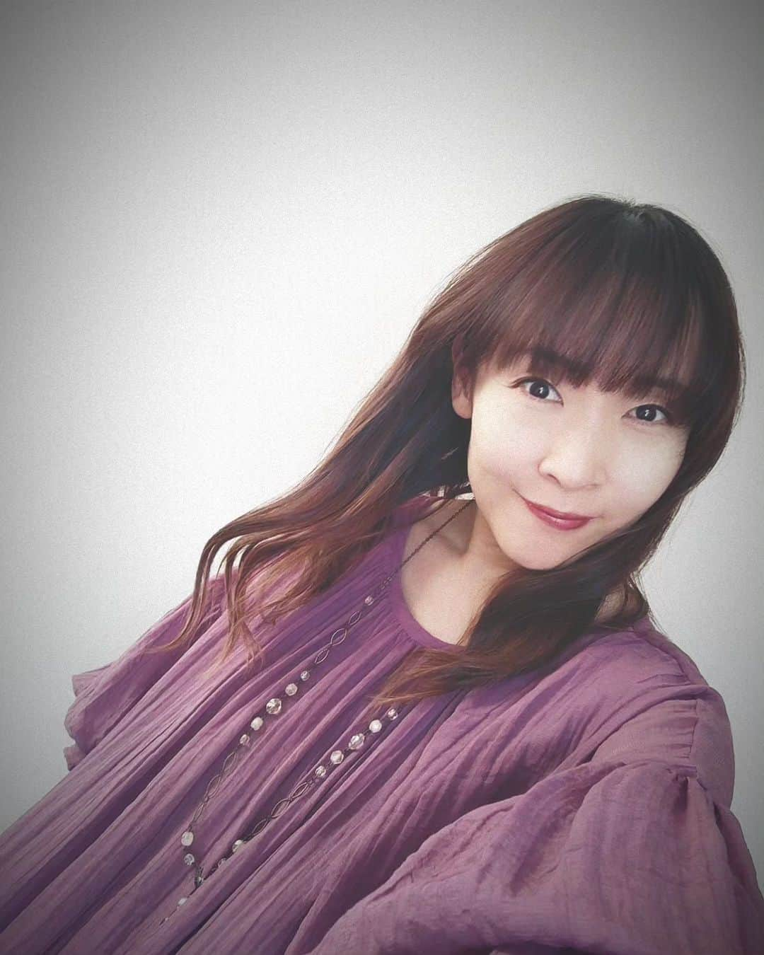 atsukoさんのインスタグラム写真 - (atsukoInstagram)「あ、ただいまー。  #angela_jpn」9月27日 21時41分 - angela_atsuko