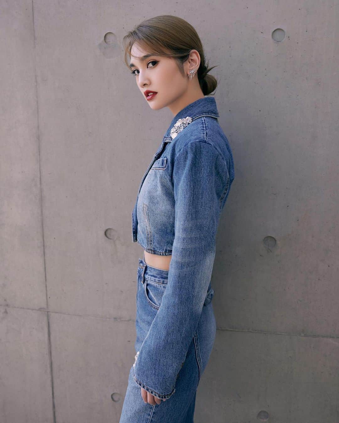 レイニー・ヤンさんのインスタグラム写真 - (レイニー・ヤンInstagram)「心動的信號6在今天收官了 謝謝這個夏天 有如此甜蜜的節目陪伴著大家 那我這位心動邱比特 就要下台一鞠躬囉💙  妝 @_wgg_  髮 @zoom_jacobs  攝影 Lynn  #心動的信號 #造型圖 #工作照」9月27日 21時52分 - rainie77