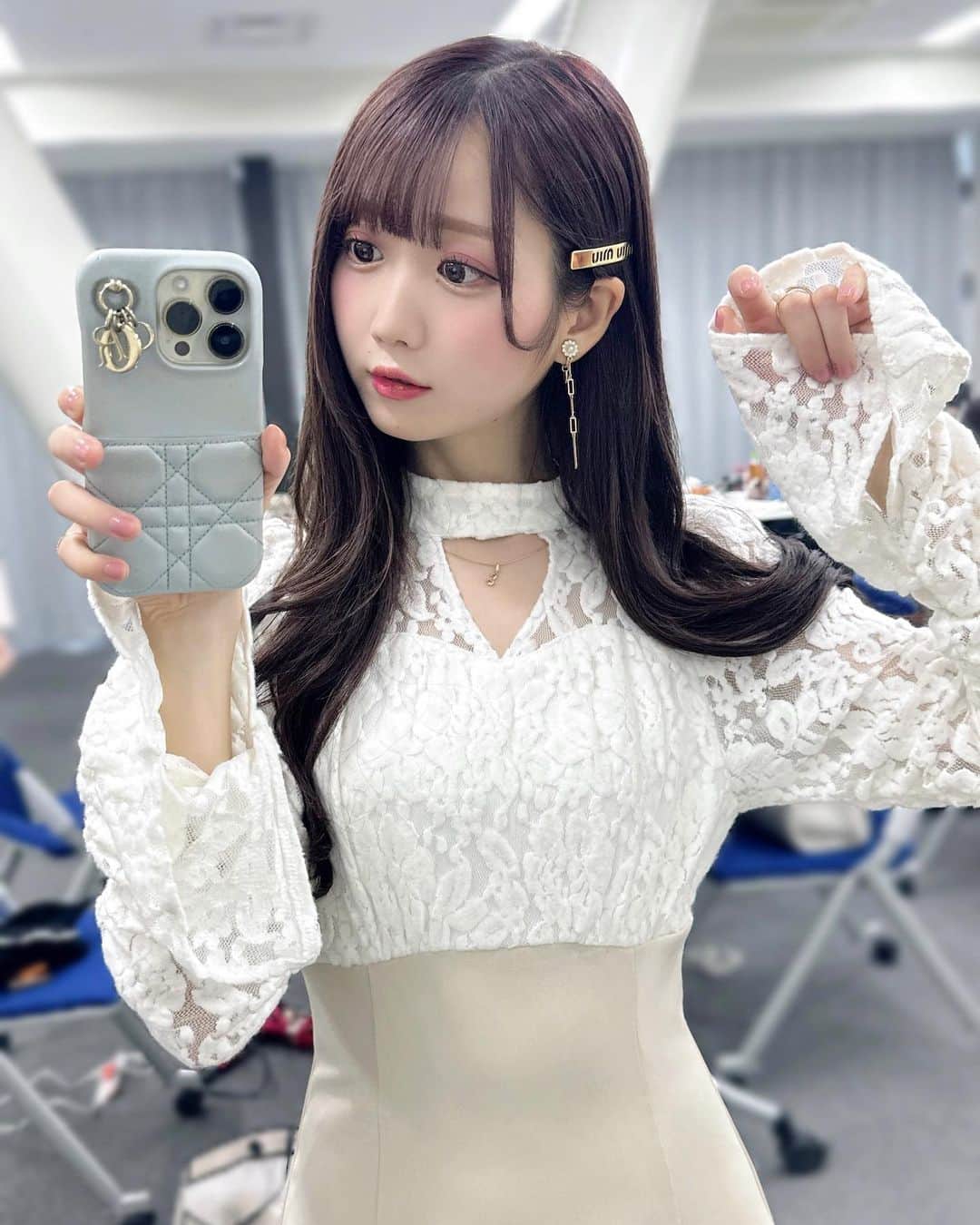 大谷映美里のインスタグラム：「ワンピ詰め合わせ💞 リアルお話し会でも着てた特別感あふれるワンピと 透けるシフォンがふんわり可愛いワンピ💎💕  みんな好きかしら〜？☺️ #RoseMuse」