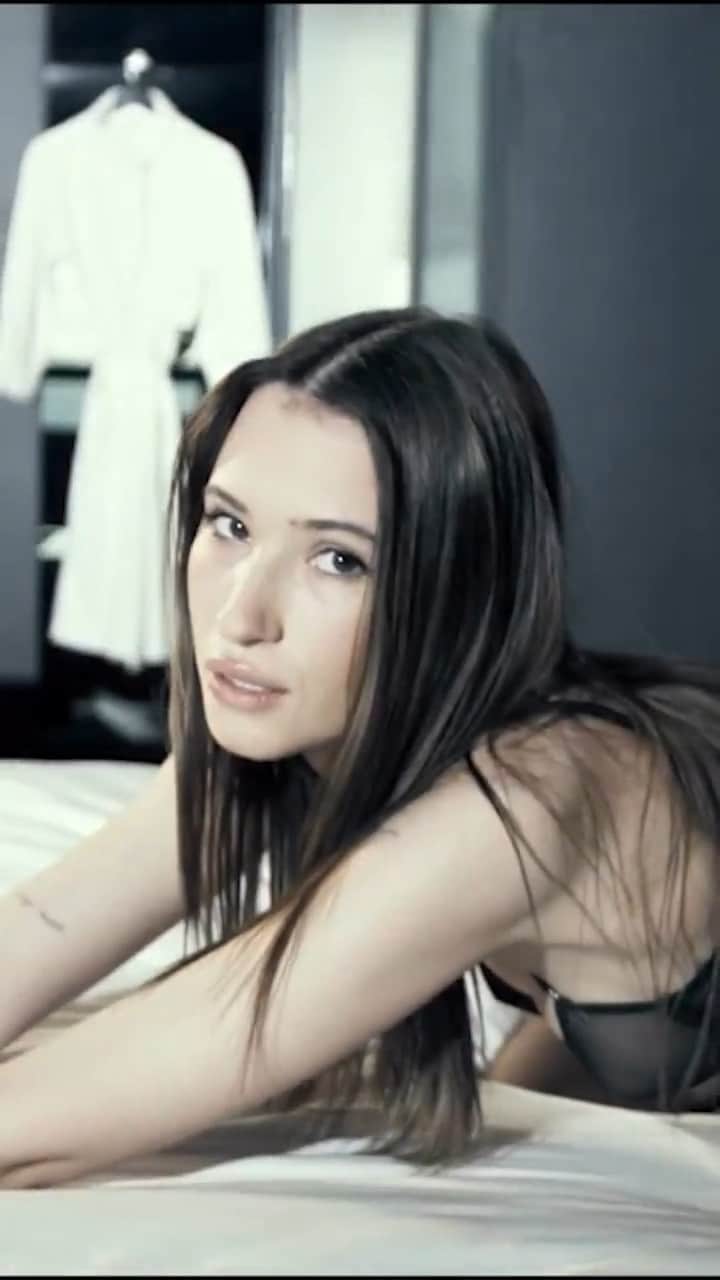 のインスタグラム：「CAROLINA 🖤 "Sexual freedom is authentically expressing yourself without fear of others judgements." See more from @caroluzya on @playboycenterfold. Filmed by @shahocasado.」