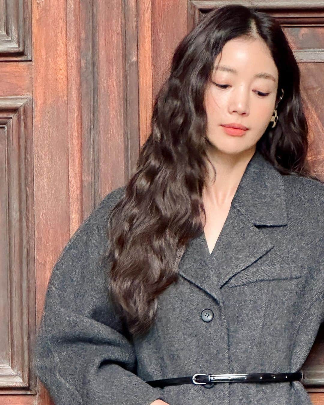 キ・ウンセさんのインスタグラム写真 - (キ・ウンセInstagram)「날씨가 오락가락 비가 왔다 안왔다  밀라노. 그래도 오랜만에 하루하루  정신없이 보내는 날 들이 참 좋았다. . . #kiootd🌿 #ootd」9月27日 22時32分 - kieunse