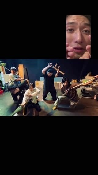 のインスタグラム：「からあげやってるぅ？ 配信  ⭕️チケット発売開始⭕️  尾形大吾×前野修一 オンライン旅行イベント 『大人の遠足』の動画をチラっと。  ワイワイ楽しく、時に大人に楽しむ そんな2人の姿をオンラインイベントに 観にきてください！  9/28の21時から配信予定。 https://twitcasting.tv/daigo_ogata/shopcart/263551」