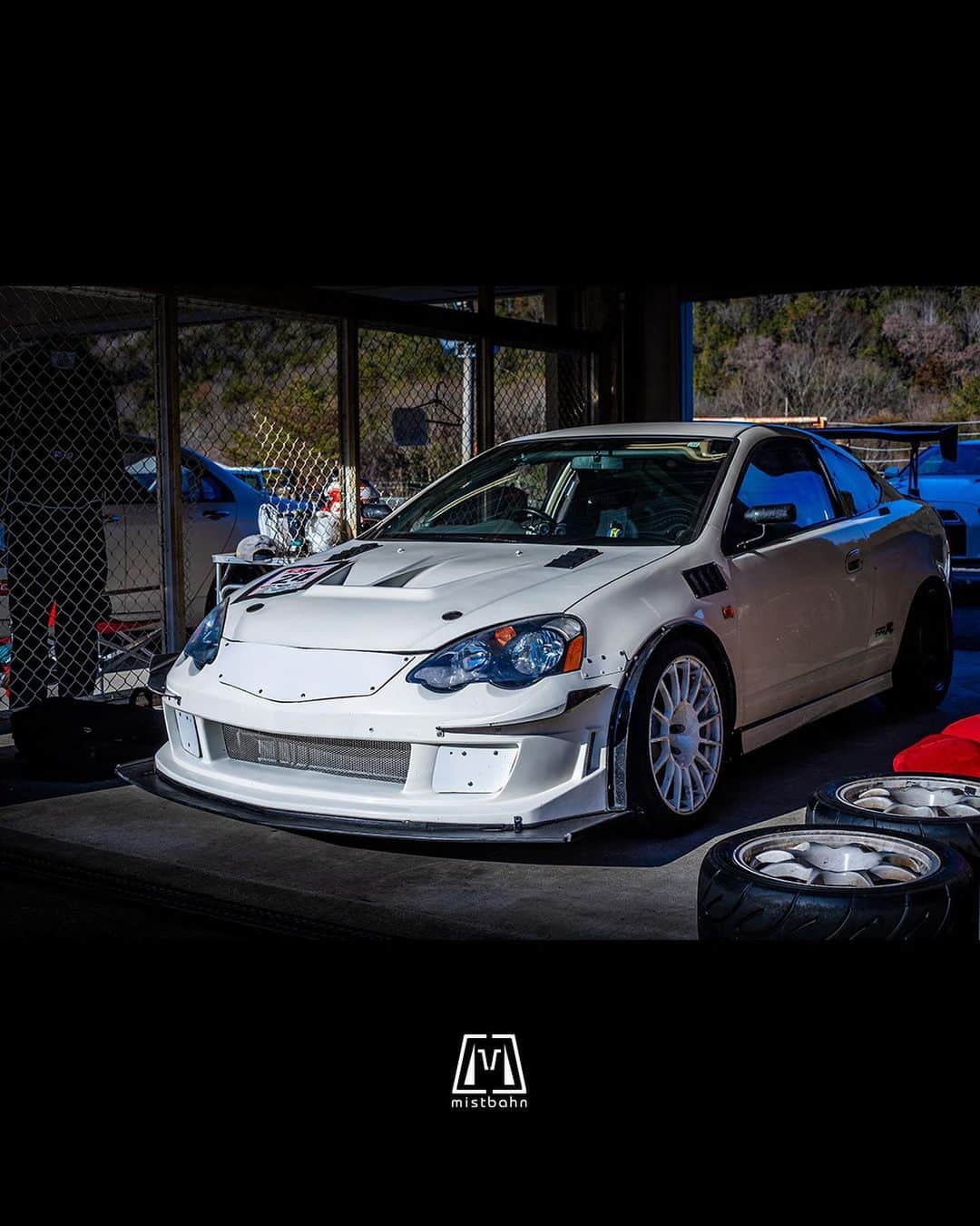 mistbahnさんのインスタグラム写真 - (mistbahnInstagram)「_ TENYAWANYA Honda DC5 INTEGRA TYPE R _ 🚗: Account unknown 📷: @mistbahn _ Shot on Jan-29 2023 🏁 "CTAC(Central Time Attack Challenge @central_time_attack_challenge )" Central Circuit (Hyogo, Japan). _ JP) 2023年1月29日、セントラルサーキットで開催されたCTAC(セントラル・タイムアタック・チャレンジ)にて撮影。 _ #ctac #ctac2023 #centraltimeattackchallenge #centralcircuit #セントラルサーキット #tenyawanya #テンヤワンヤ #セナルト #sennard #aslan #aslan_inc_japan #アスラン #hondaintegra #dc5 #dc5r #dc5integra #itr #rsx #インテグラ #ホンダインテグラ #integra #hondaintegratyper #timeattack #timeattackjapan #kseries #k20a  #vtec #hondasontrack #enkeiwheels」9月27日 22時49分 - mistbahn