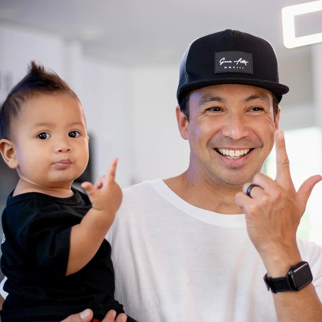 レイドバック・ルークのインスタグラム：「Baby LJ’s first L’s up! 🥳」