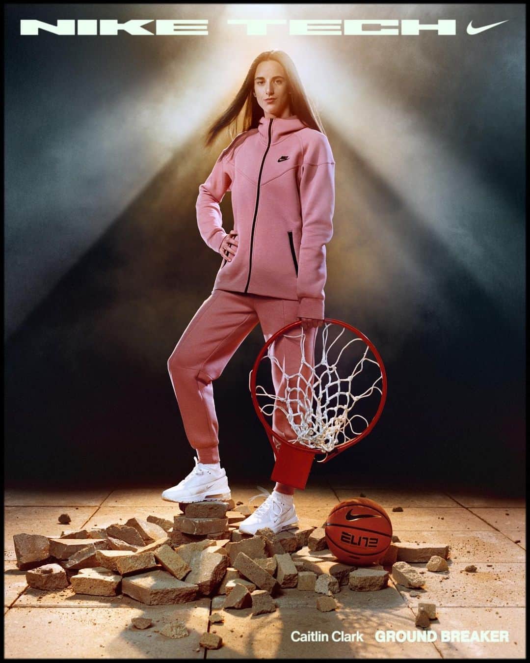 Nike Basketballさんのインスタグラム写真 - (Nike BasketballInstagram)「Before you build something new, you have to break some ground. This is #NikeTech 👷‍♀️」9月27日 22時59分 - nikebasketball